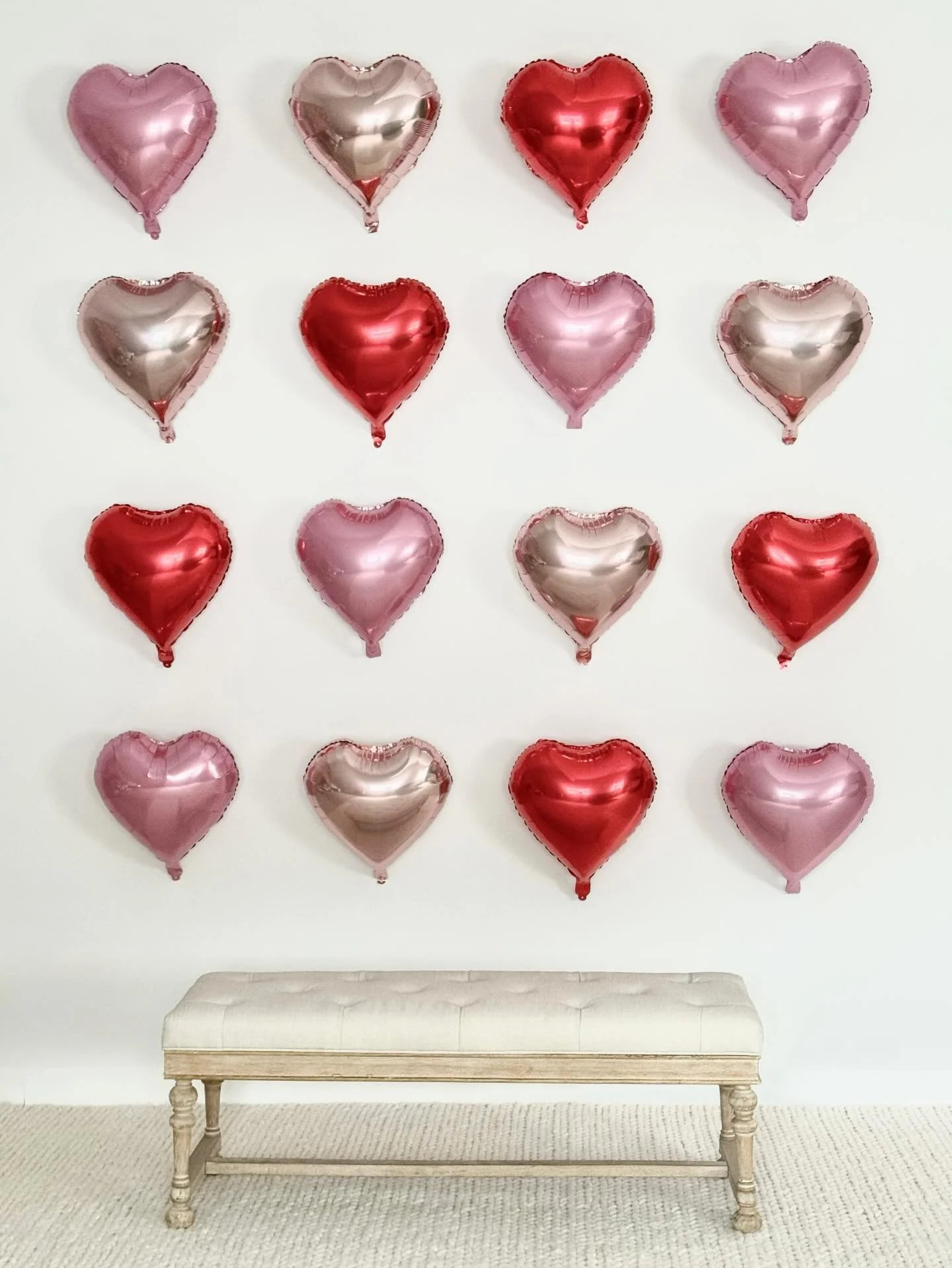 One of three setups for our Valentine&rsquo;s Mini Sessions running until Sunday 2/15 ❤️

Email us to book a session!
💌: info@earlybirdvintage.com

#valentinesdayphotoshoot #valentinesminis #vdayshootlongislandphotostudio #longislandphotostudio #lon