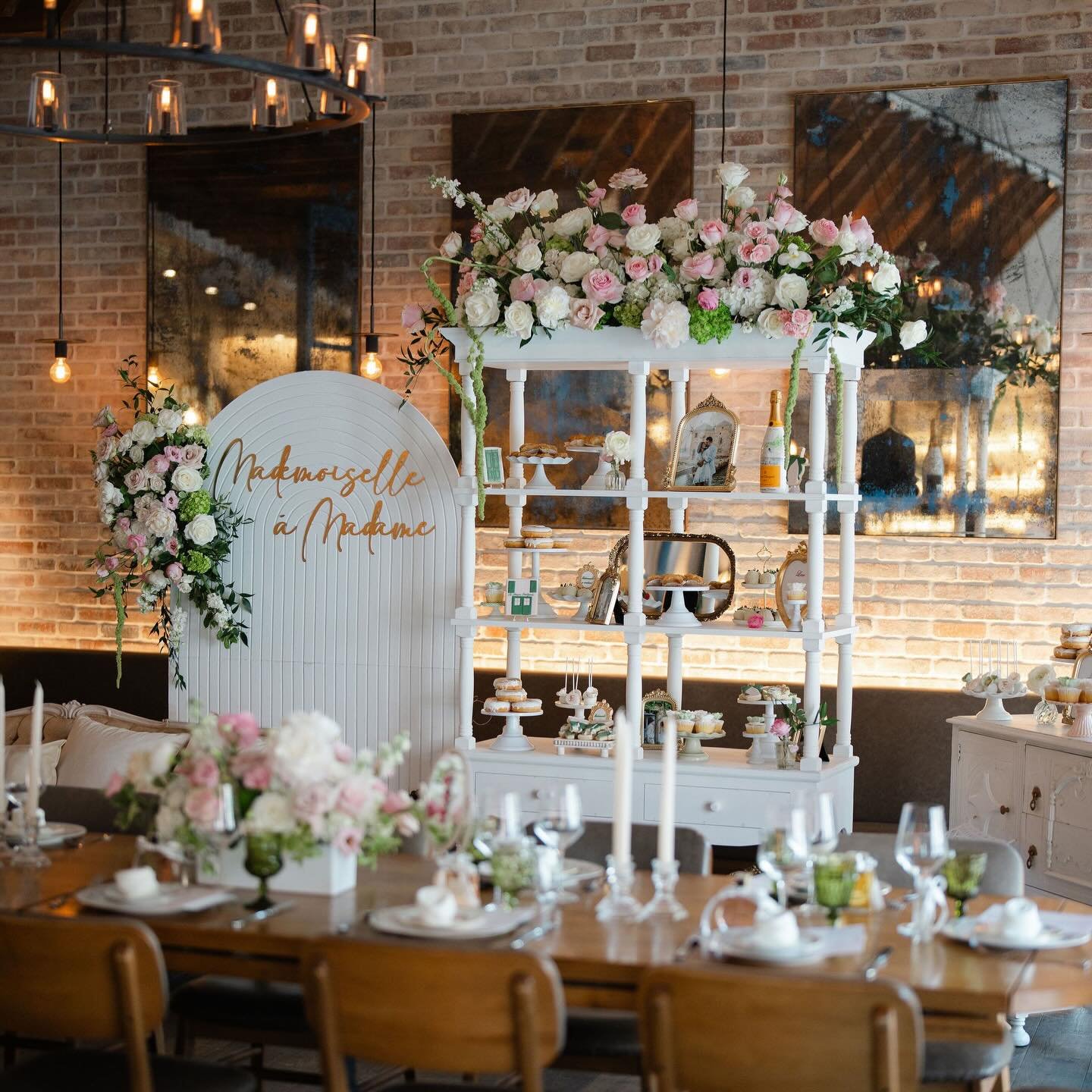 Looking forward to #showerseason 🤍

Featured Rentals: Marie Etageres | Charlotte Buffet | Hepburn Sofa | Vintage Floral China | Vintage Green Goblets

Venue: @anassaastoria 
Bride-to-be: @jkoutss
Event Planner: @design_your_day_events 
Photography: 