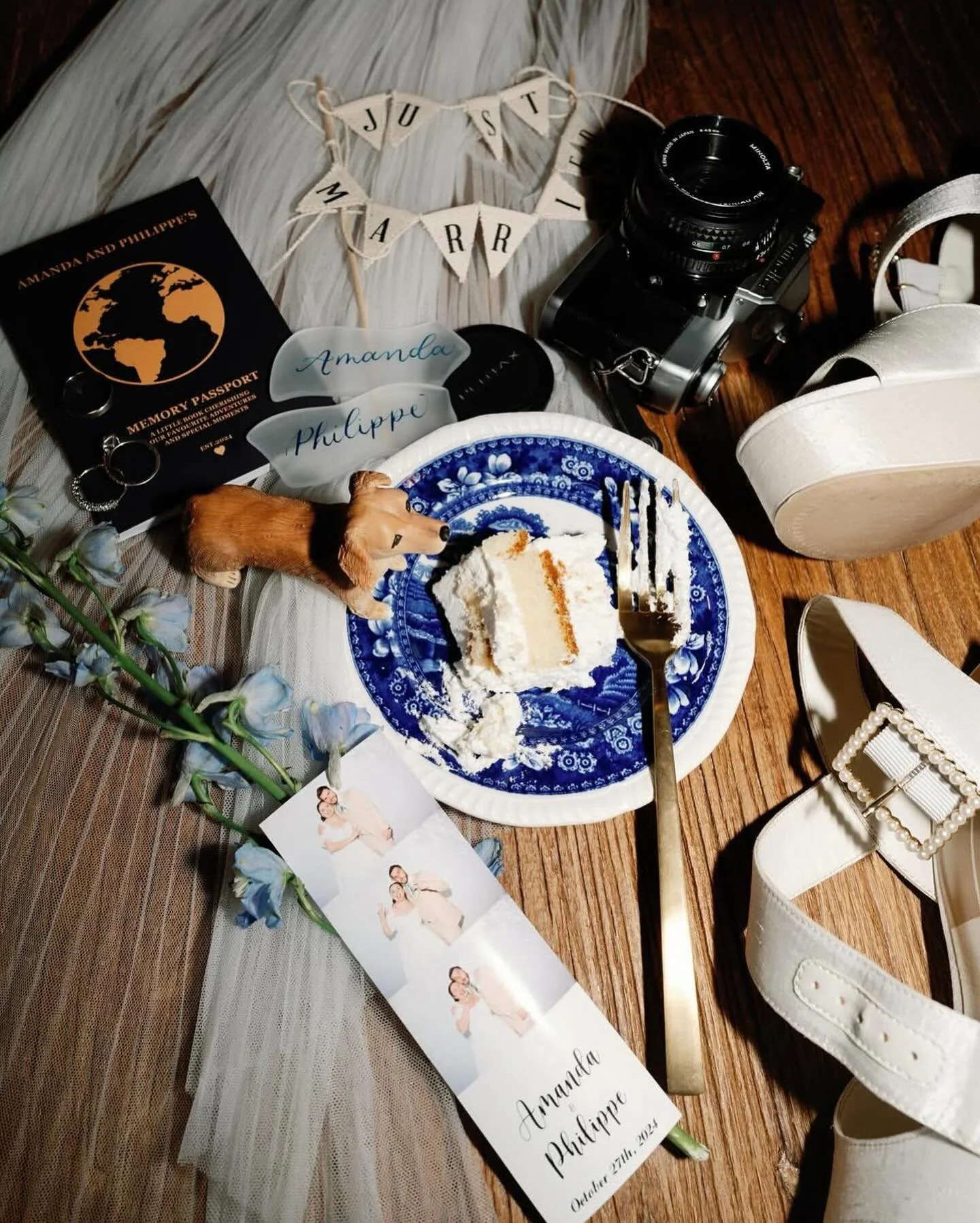 Loving this flat lay style

Featured Rentals: Vintage Clear Goblets | Vintage Blue + White China Collection

Photographer: @vanessayenphoto 
Venue: @theoldfieldclub 
Florist: @sugarmagnoliasflowers 
Calligrapher: @sadiebeandesigns 
Vintage Rentals: u