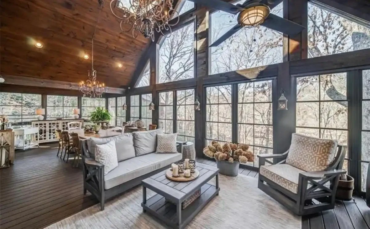 Book now — Alice Lanning Properties