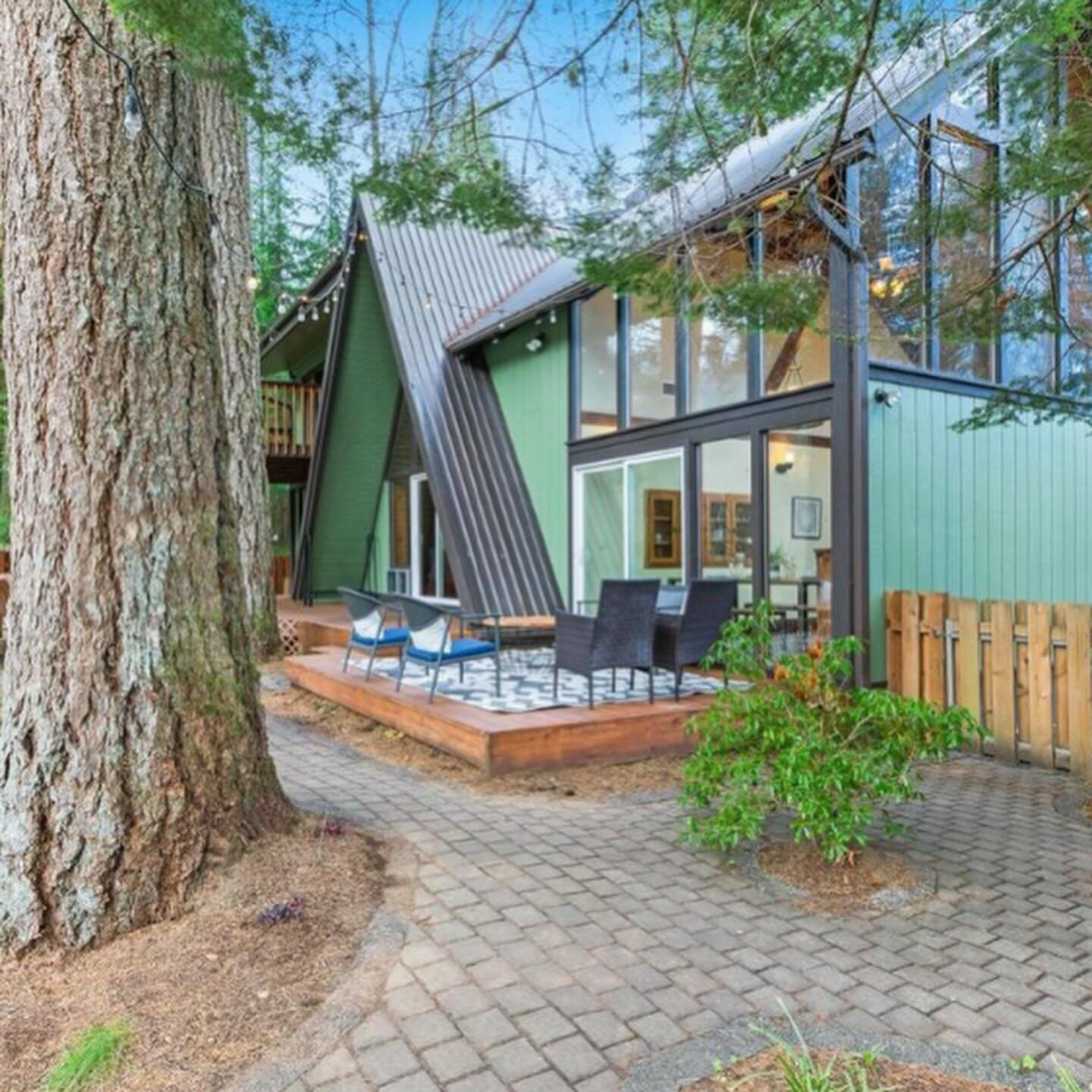 Passed my WA broker exam today, so naturally needed to share this spot right ON THE WASHOUGAL!

&ldquo;This charming cabin seamlessly blends rustic charm with modern amenities, offering a unique &amp;  tranquil living experience. This home is a true 