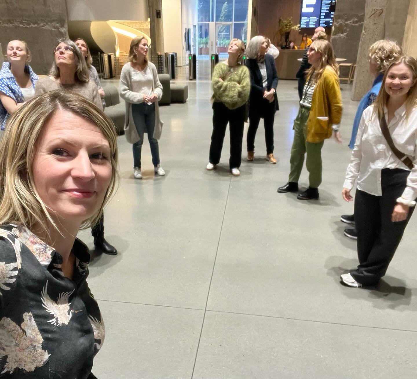 Takk for at vi f&aring;r dele keramikk interessen sammen🤩 Hver onsdag (i snart 2 &aring;r) har jeg hatt en fast gjeng som kommer p&aring; verkstedet mitt. De har utviklet solide ferdigheter og sin egen stil - og det er s&aring; fint &aring; dele tip