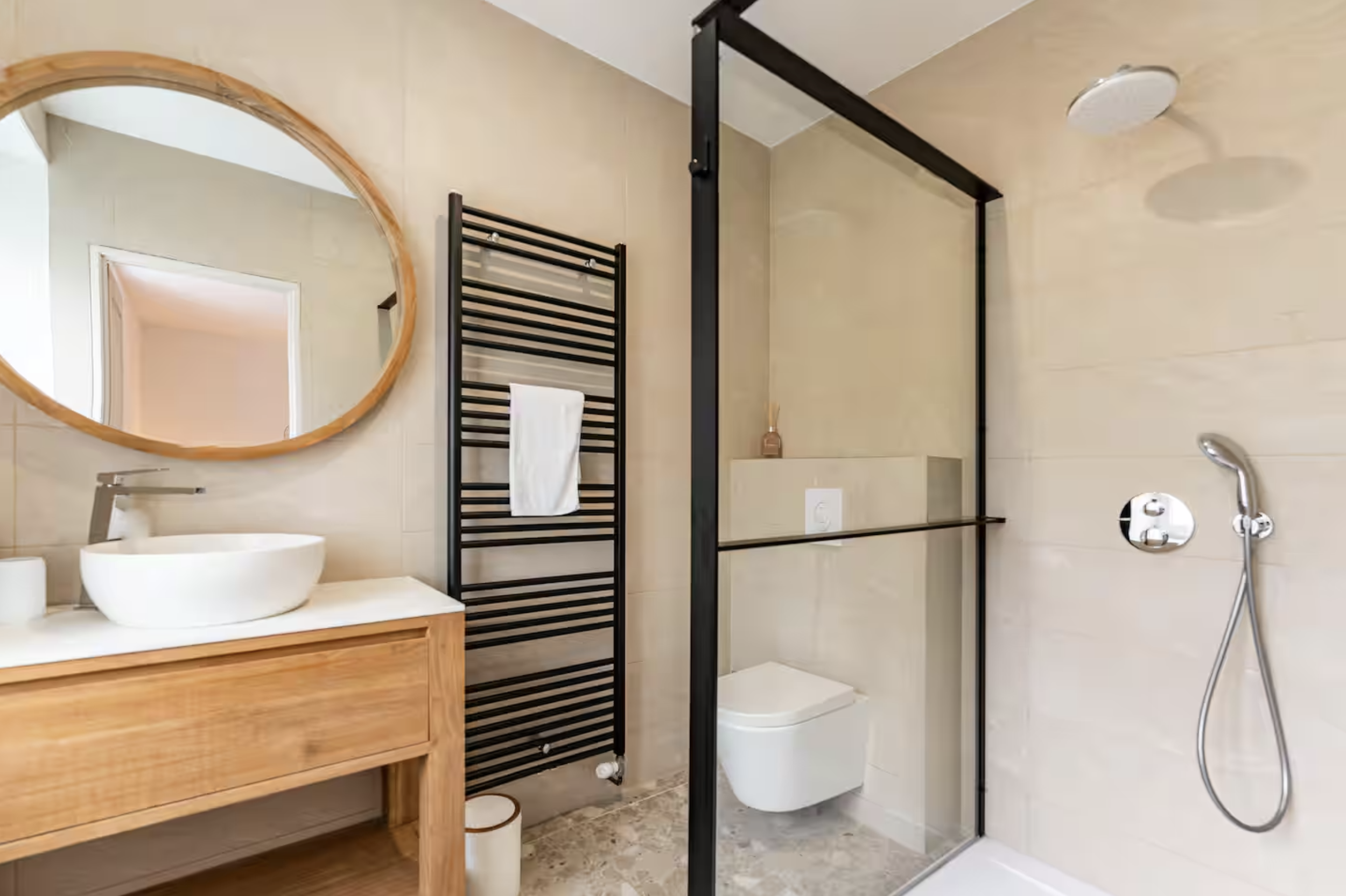 Lit simple en chambre partagée - Retraite Luna Soma - EARLY BIRD