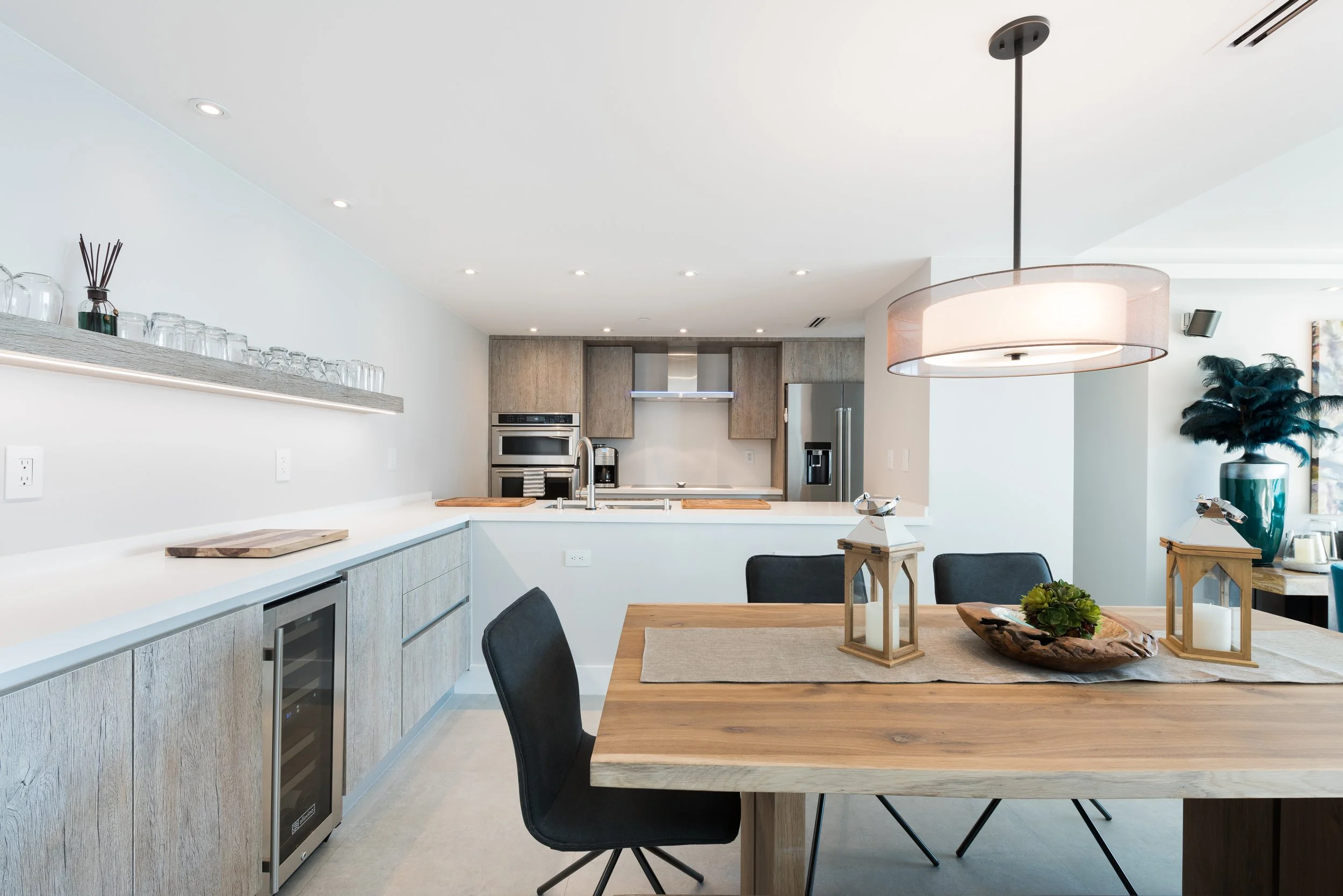 Modern Contemporary Kitchen Remodel by Elite Custom Design and Construction project photo