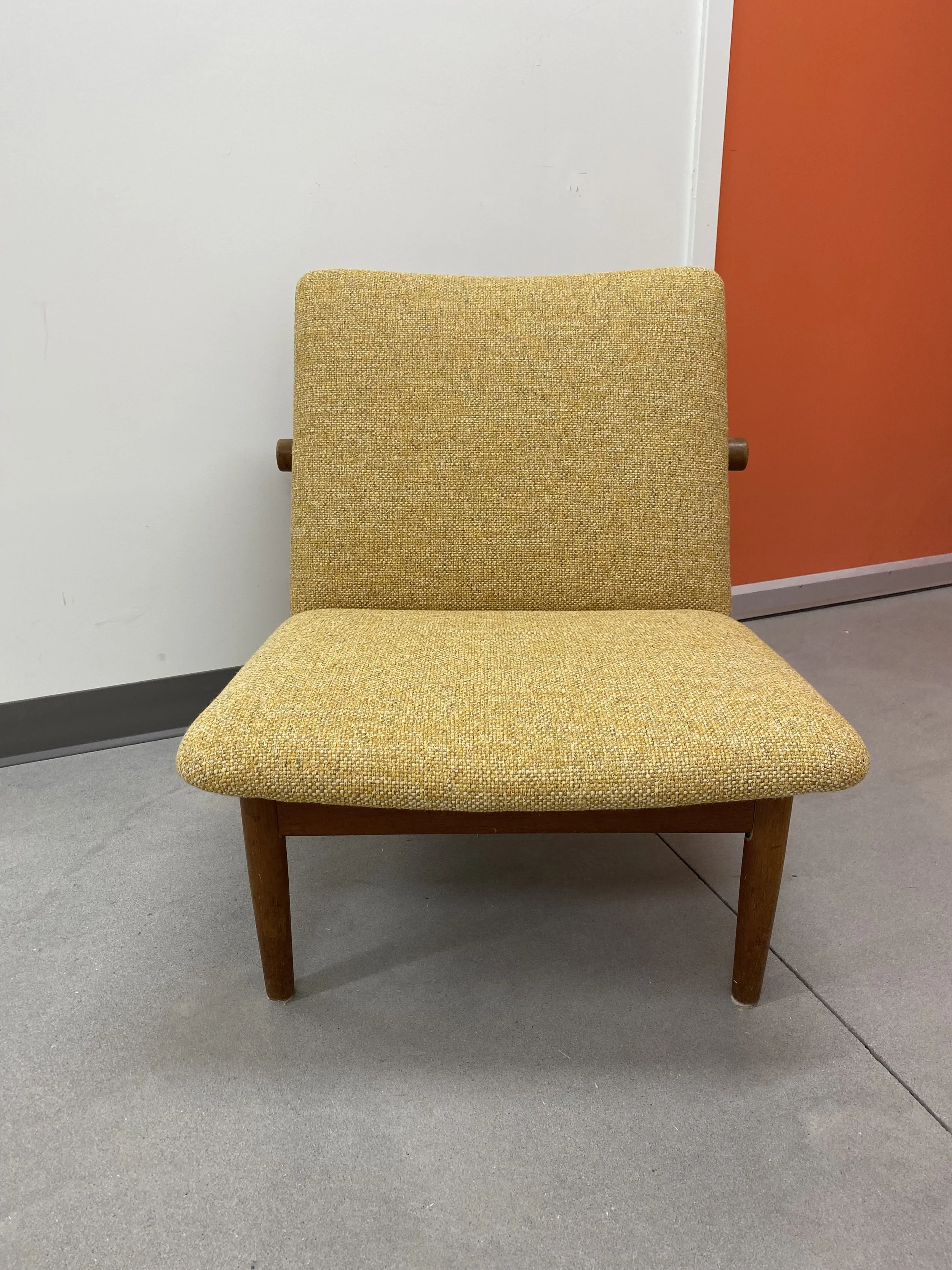 Chaise Mid-Century Projet Nicole Foutu Tissu rembourrage