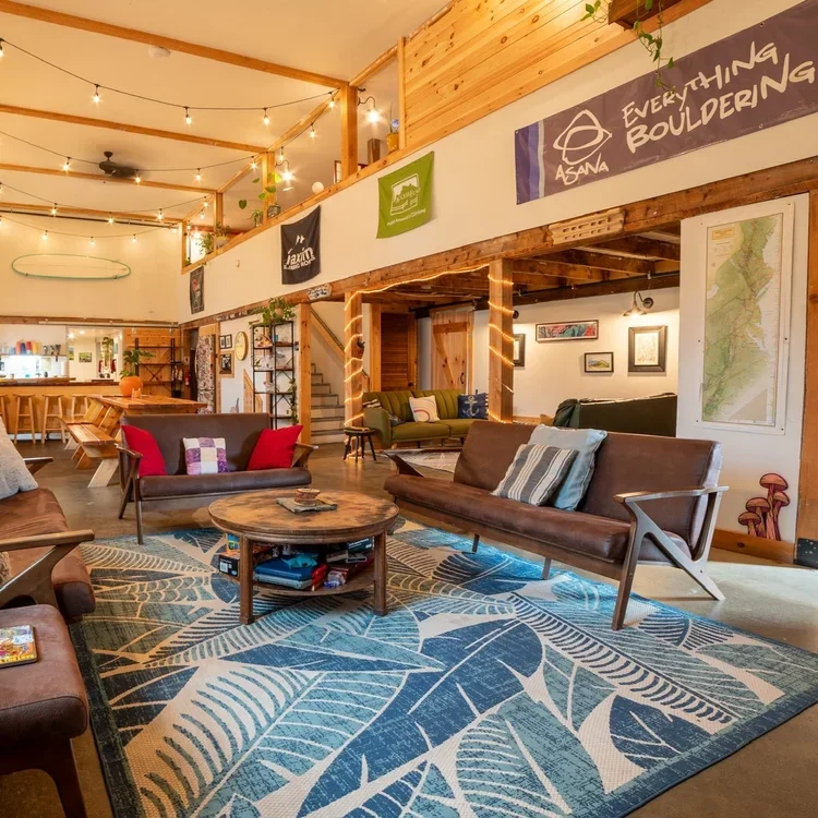 barndoor common.webp