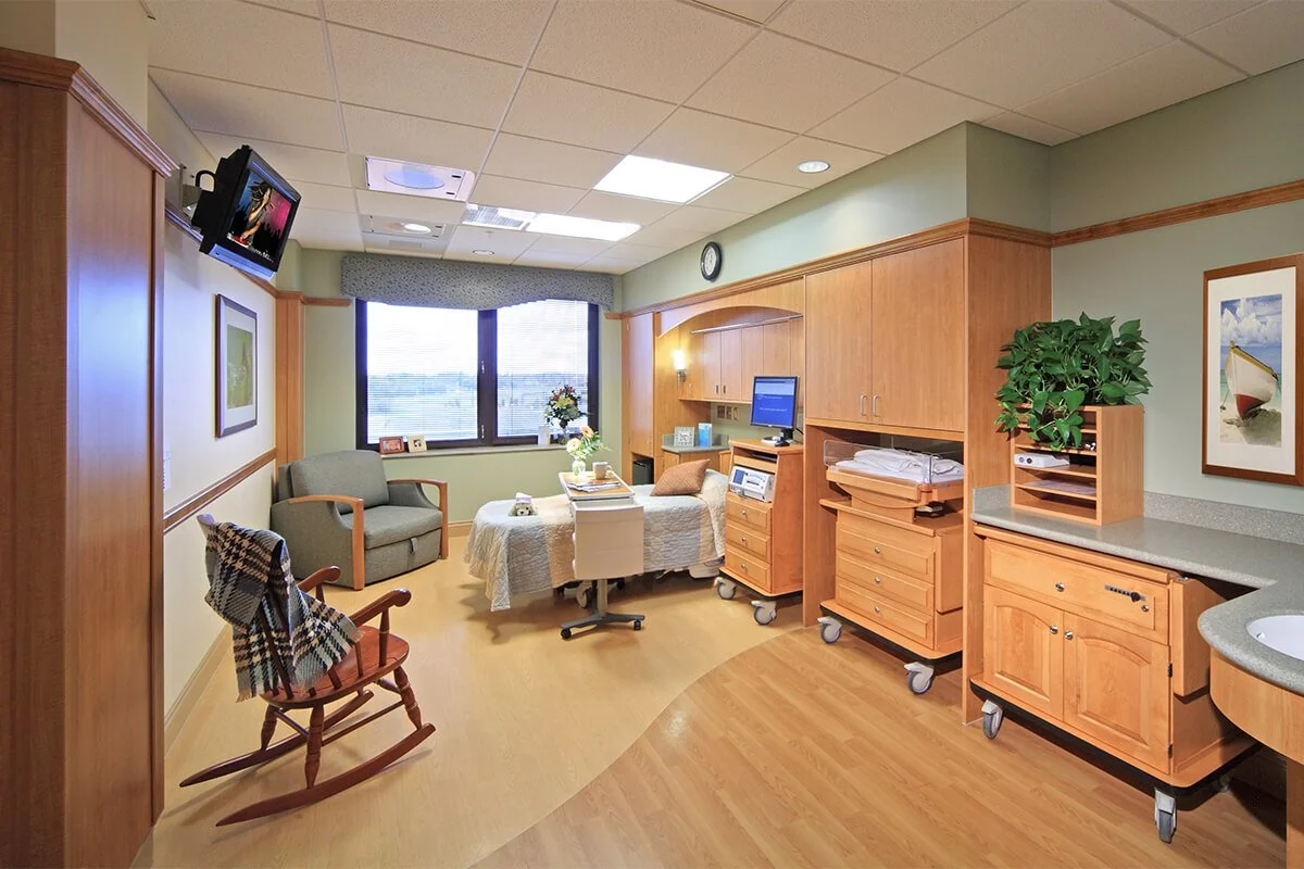 JSAInc-PortsmouthRegionalHospital-PatientRoom-1200x800-1.jpg