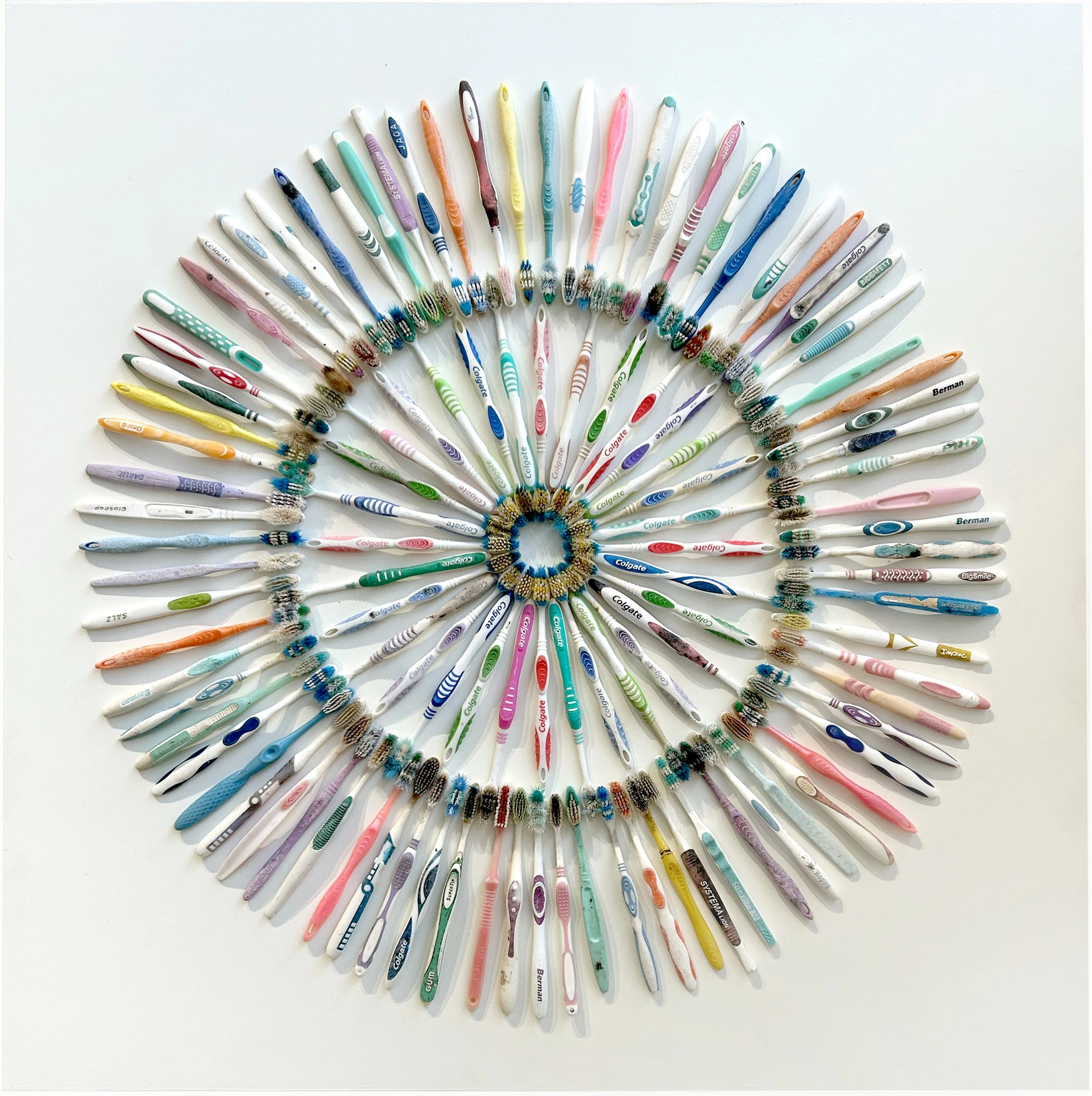 Beach Brush Blues, Matériaux échoués récoltés sur la plage sur canevas, 36" x 36",  CAD 2,600 $