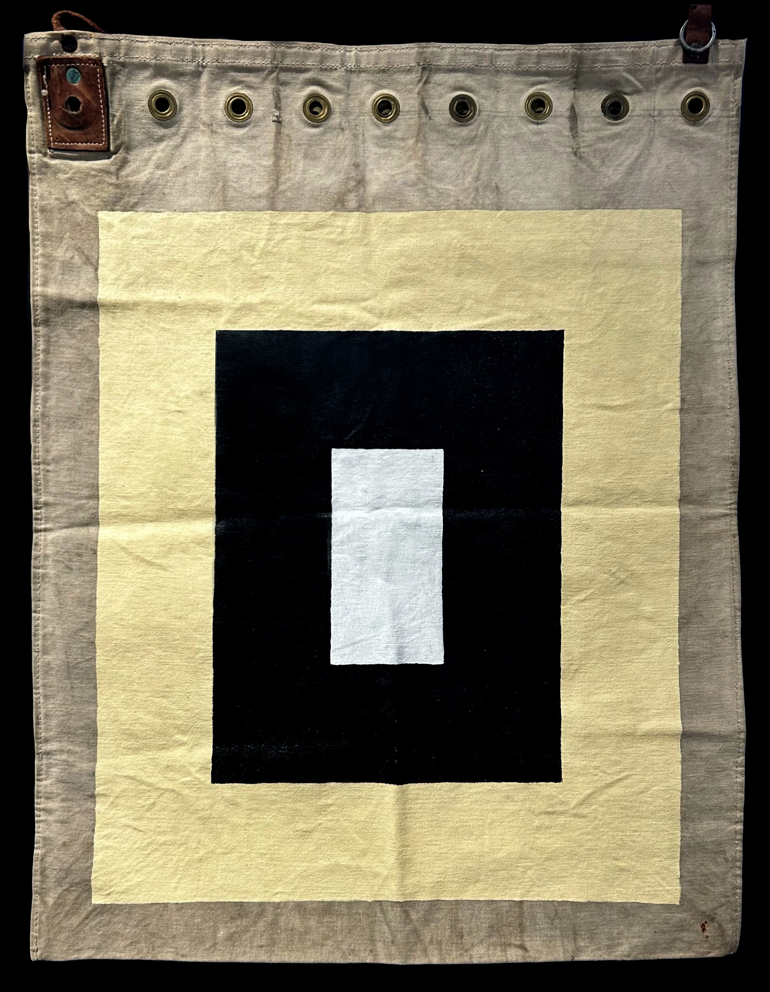 Out of the box #5093, Acrylique sur sac recyclé, 33,75” x 245,25, CAD 1,800 $