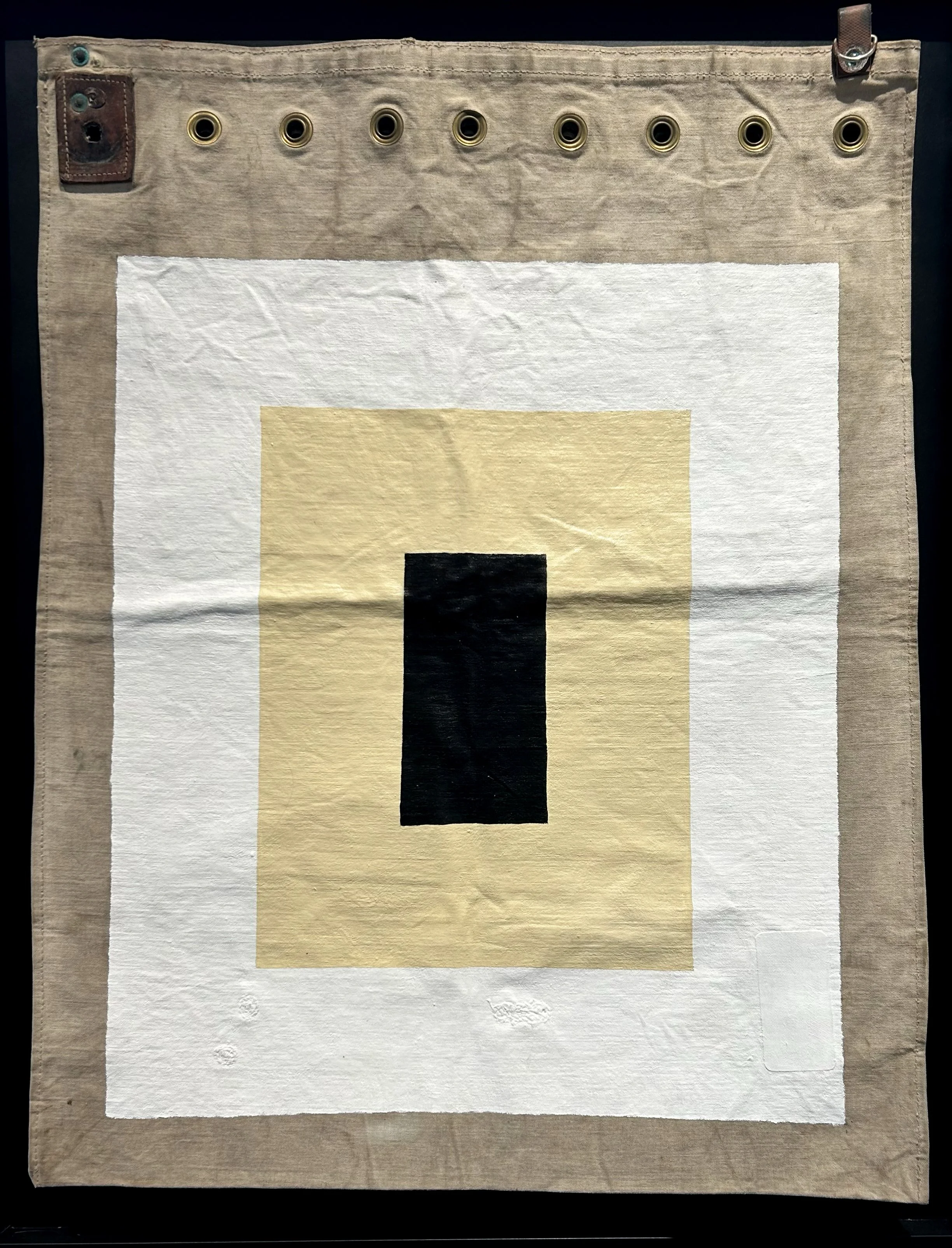 Out of the box #5100, Acrylique sur sac recyclé, 33,75” x 245,25, CAD 1,800 $