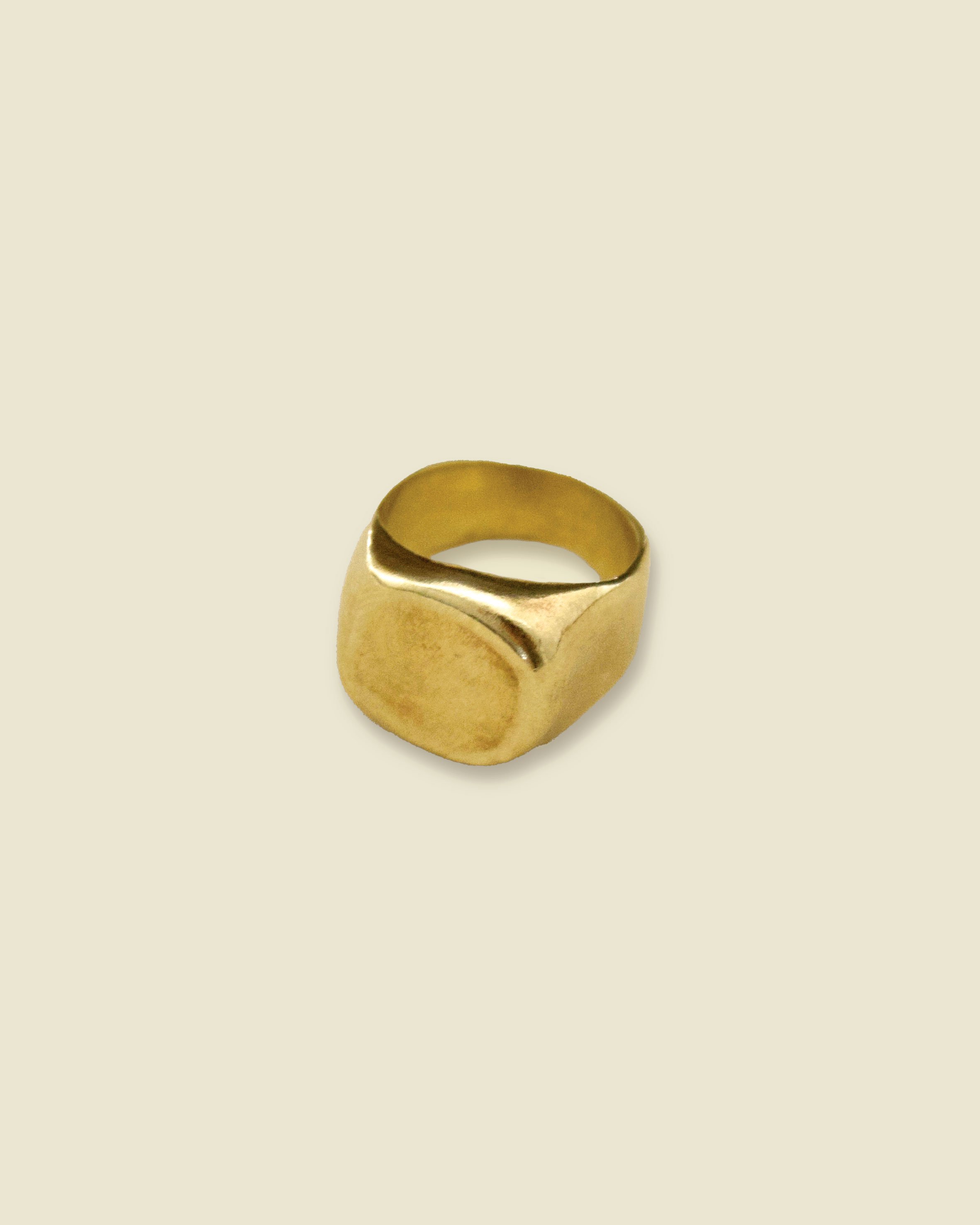 Nodo_Chunky_signt_ring_gold.jpg
