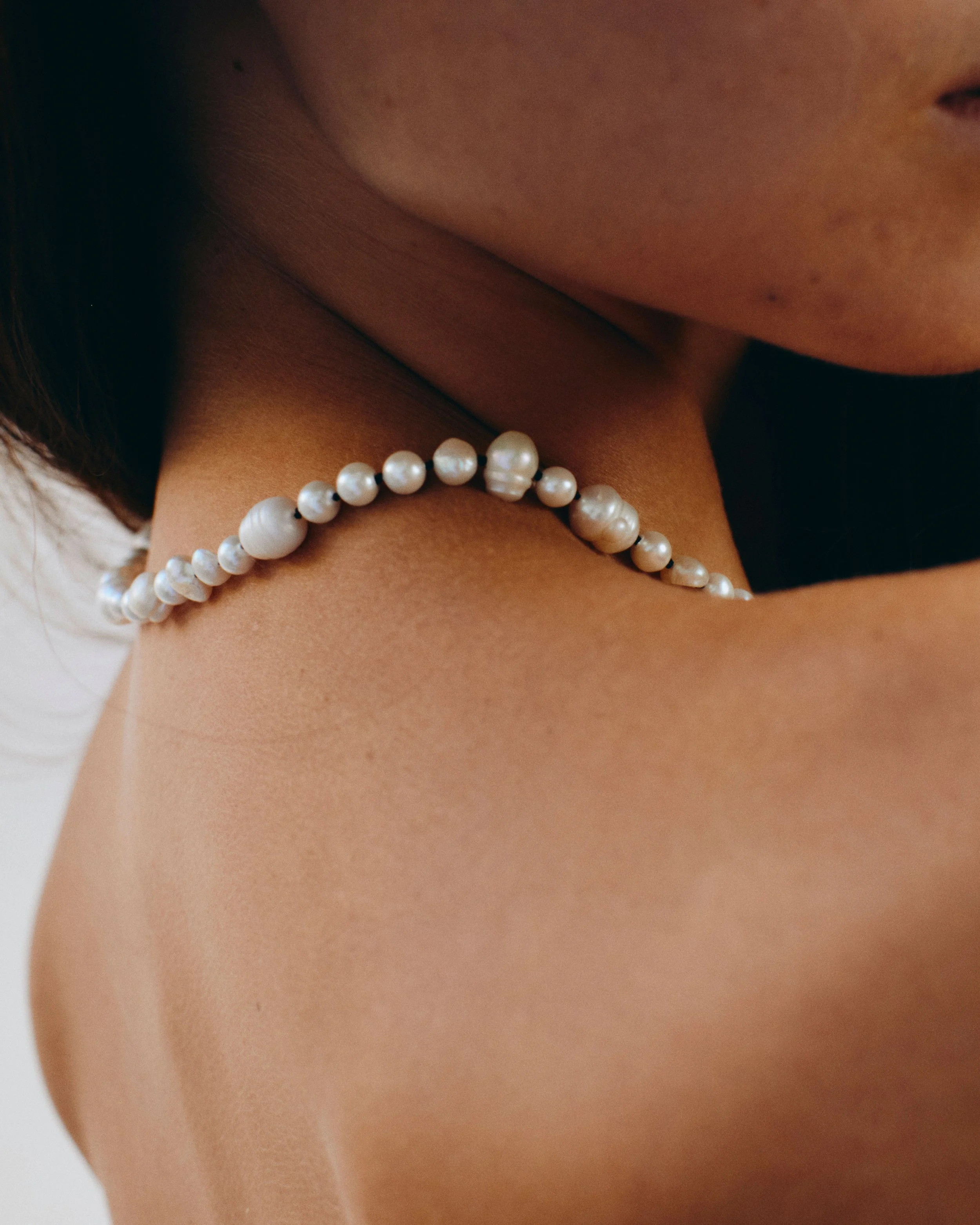 Nodo_pearl_necklace_close.jpg