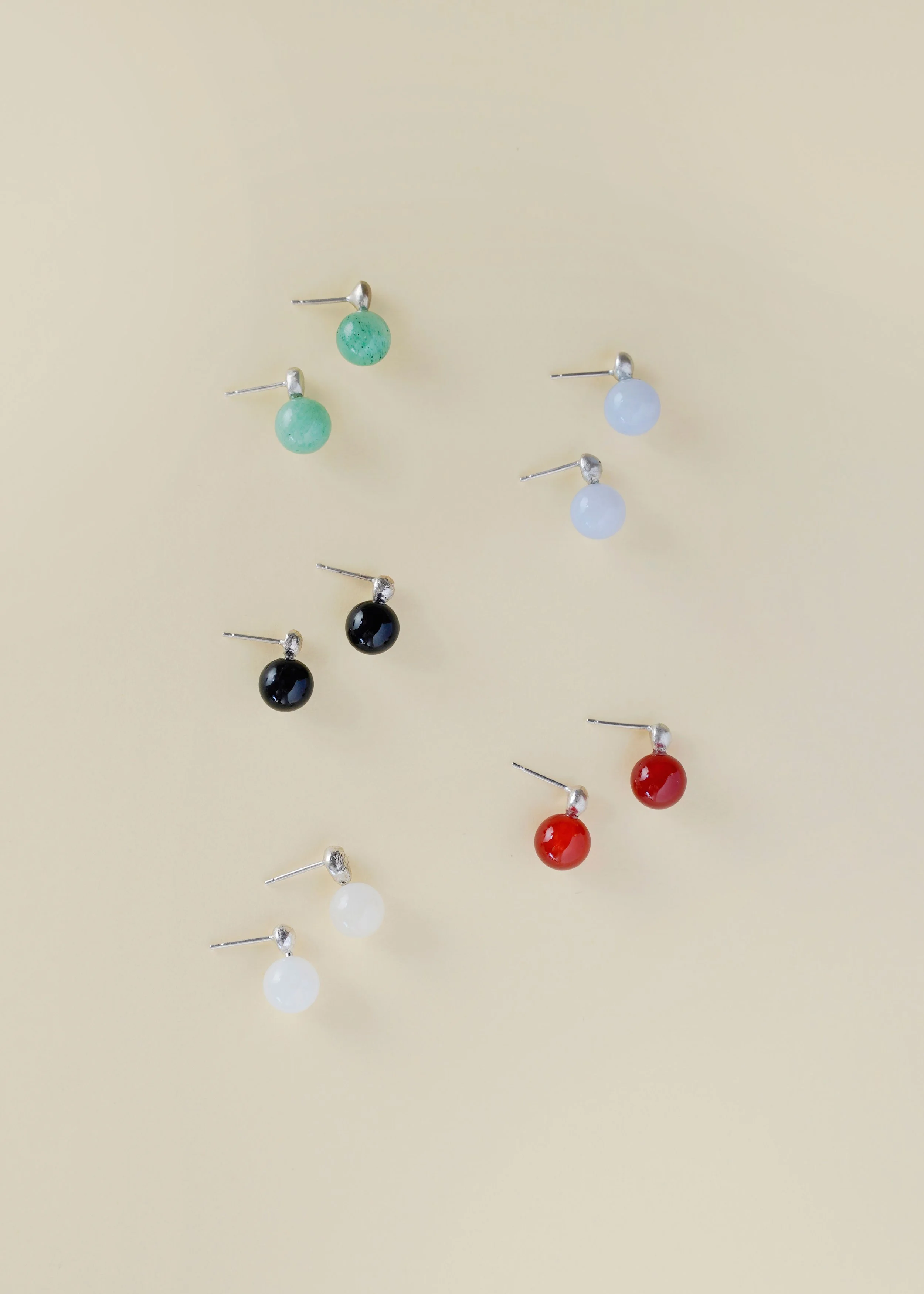 Nodo_small_dot_earrings.jpg