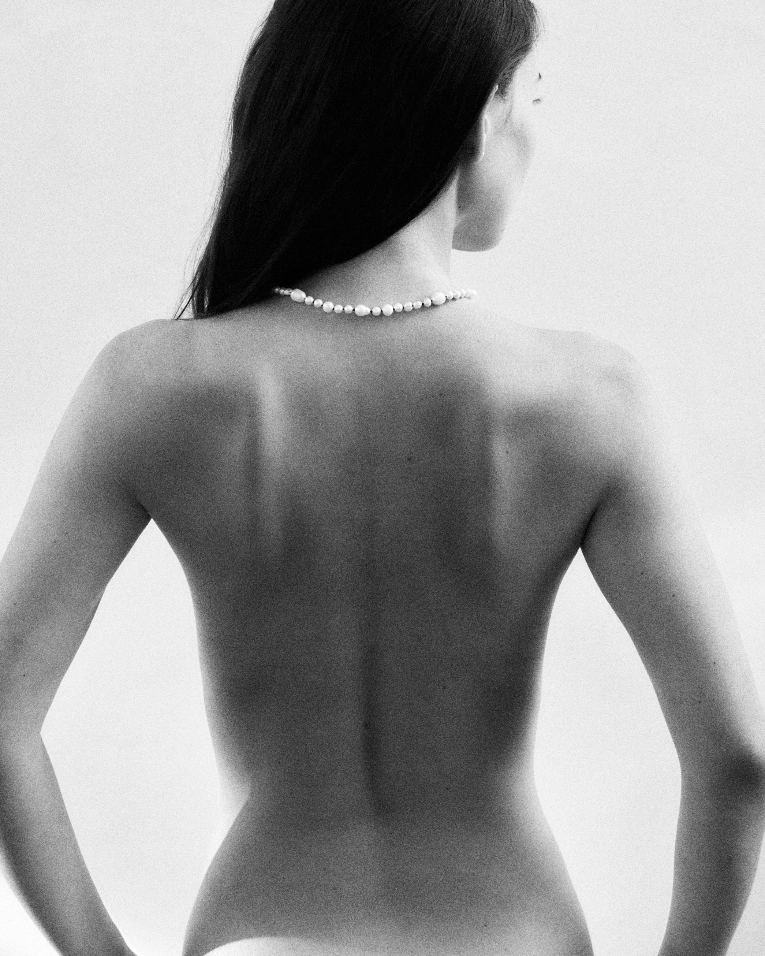 Nodo_pearl_necklace_bn.jpg