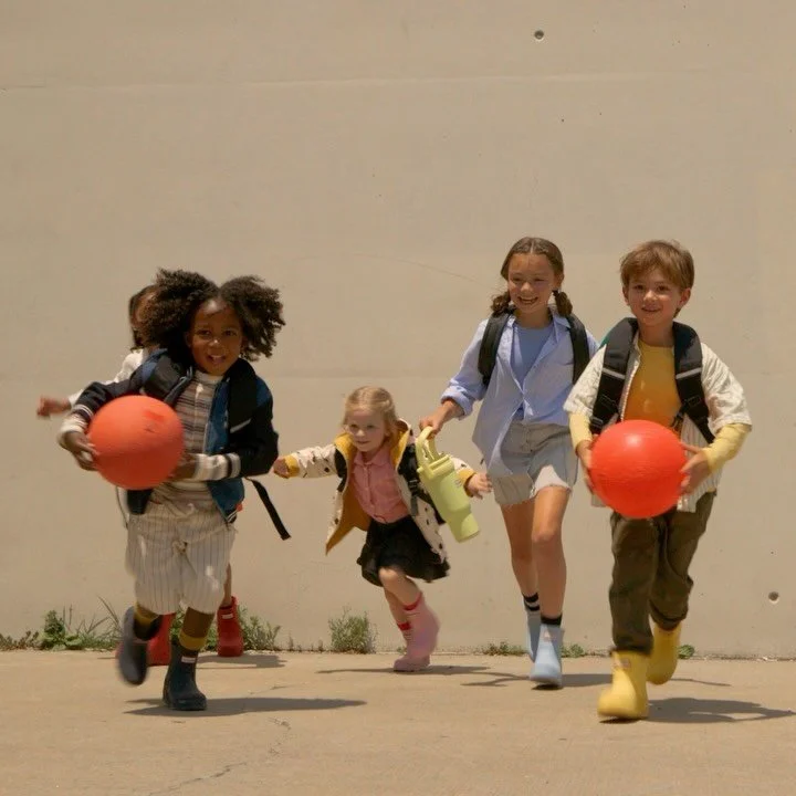 Hunter Fall 2025 (2/2). The Back to School campaign in motion. The kids&rsquo; video leaning into the energy of recess and the others bringing the campus world to life. Same wide-angle lens and layered approach from the stills.
Creative Direction: Am