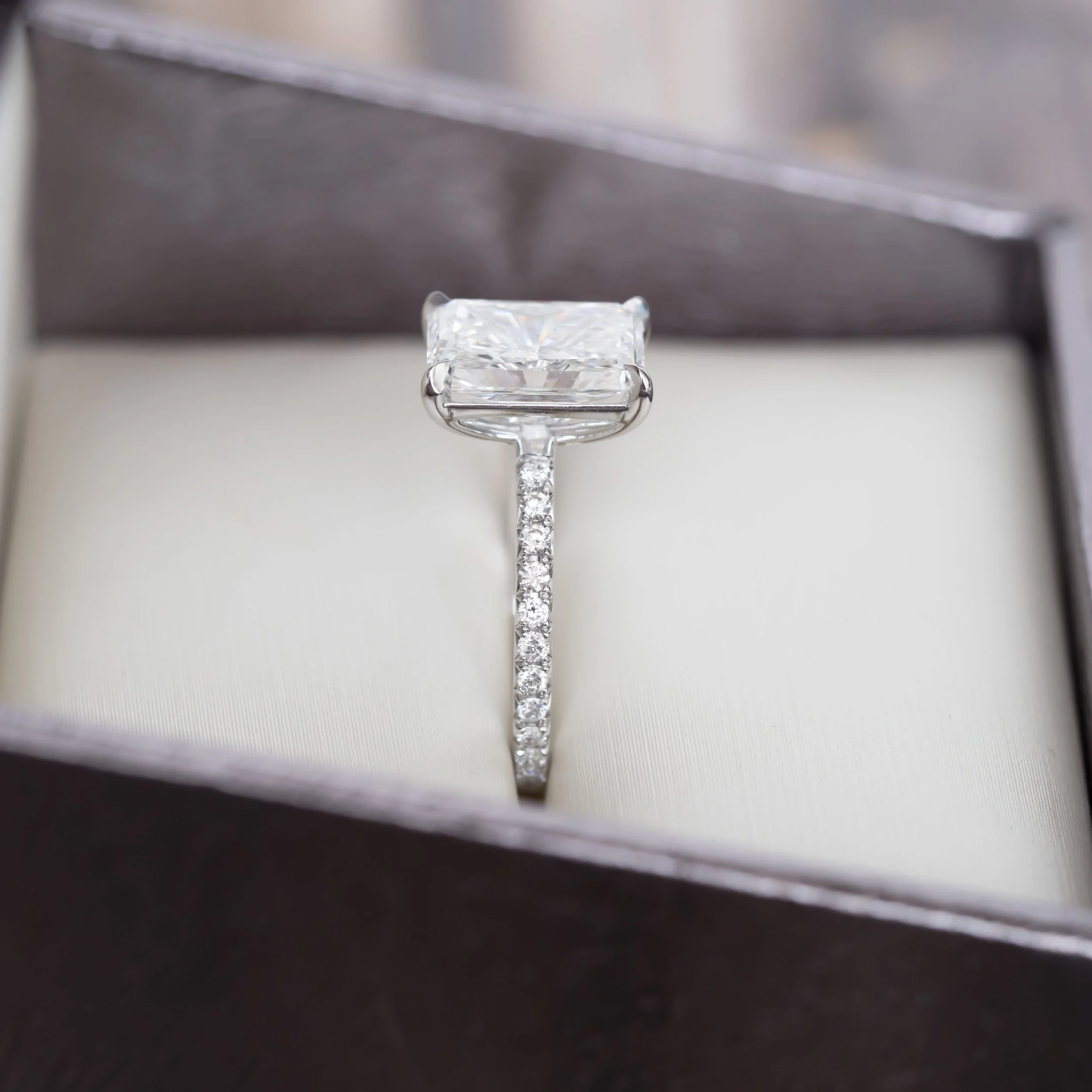fine_jewelry_photography_white_gold_diamond_engagement_ring.jpg