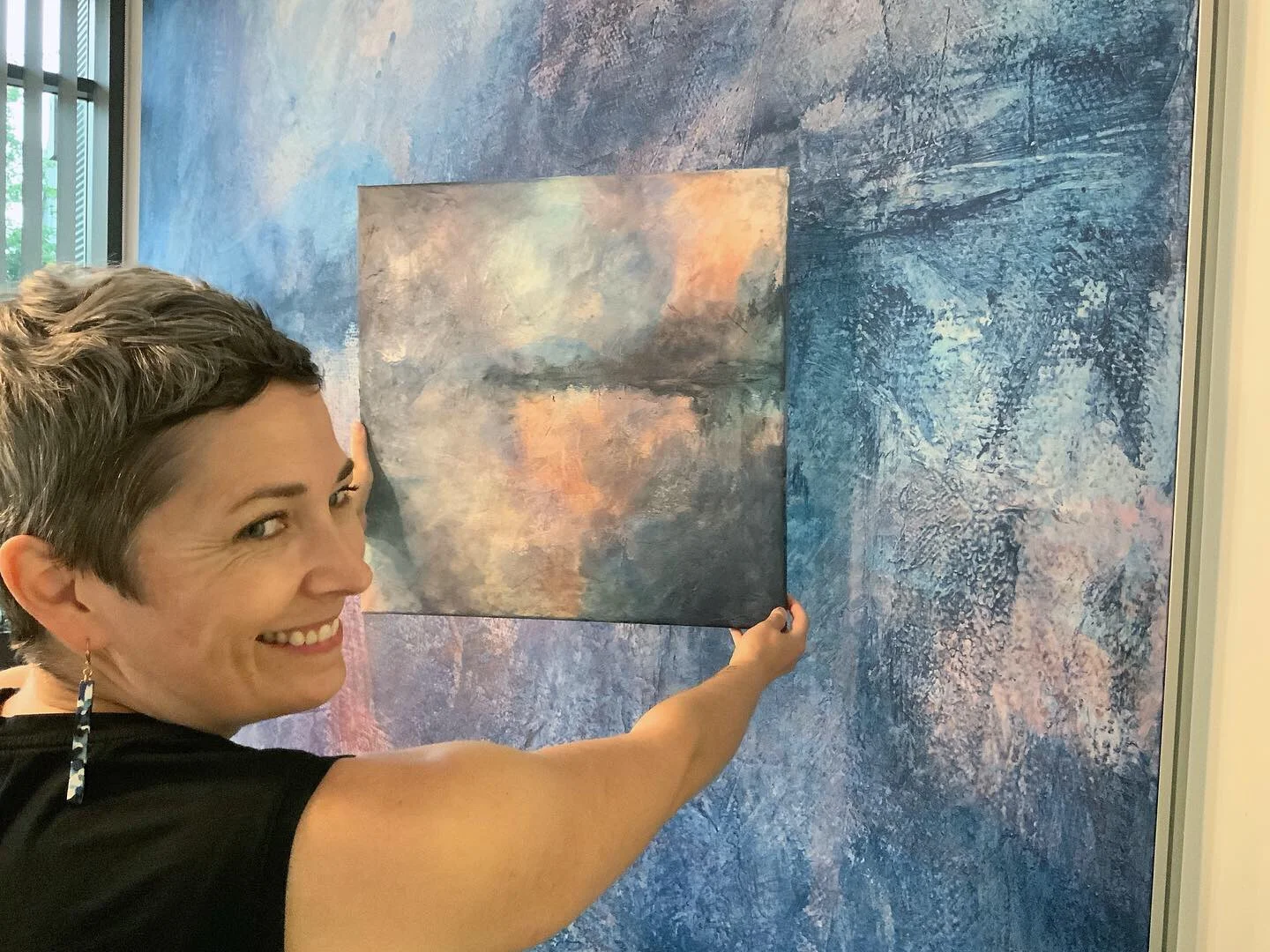  The bulb color of the hanging lights is distorting the original. The color tones match perfectly in person! 