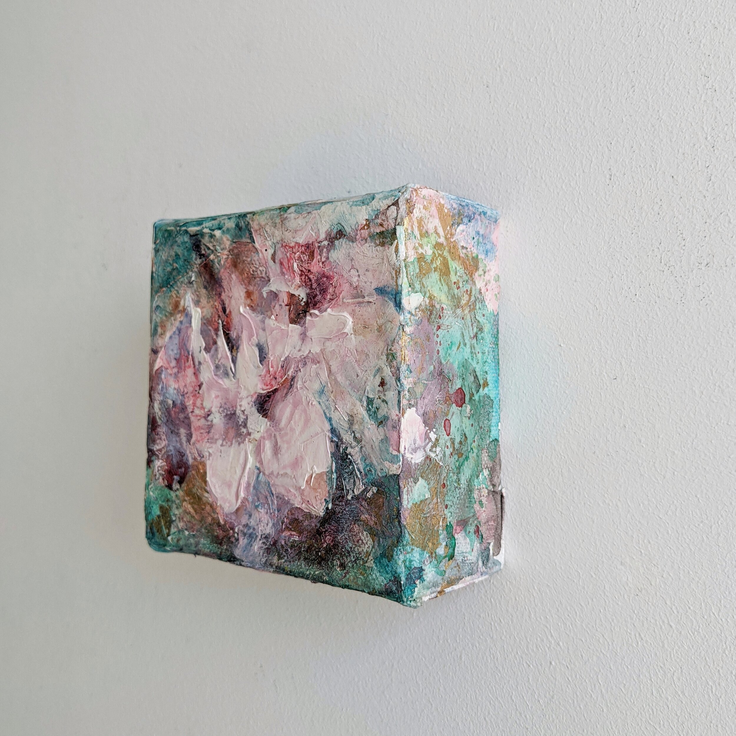 Bloom 6 side 2.jpg