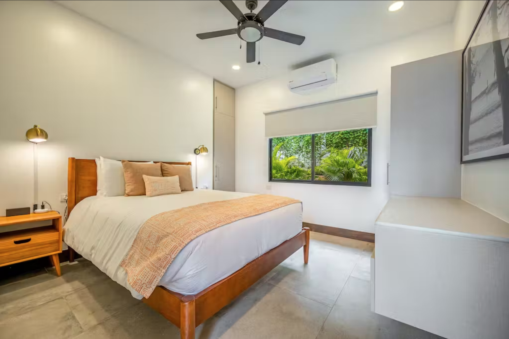 Guest bedroom #2 with queen size bed.
