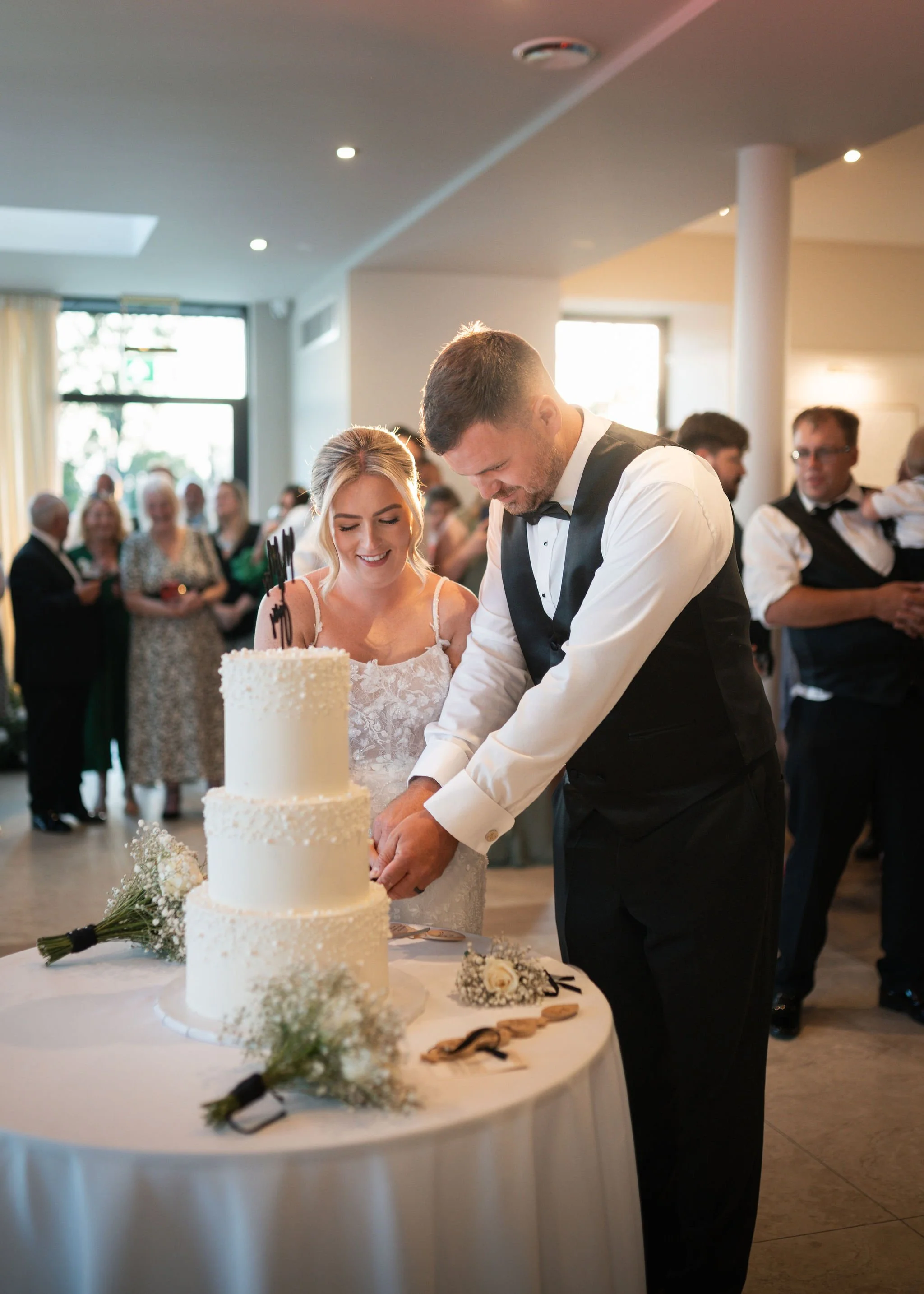 Relaxed wedding photography at Tŷ Glyn wedding venue in West Wales