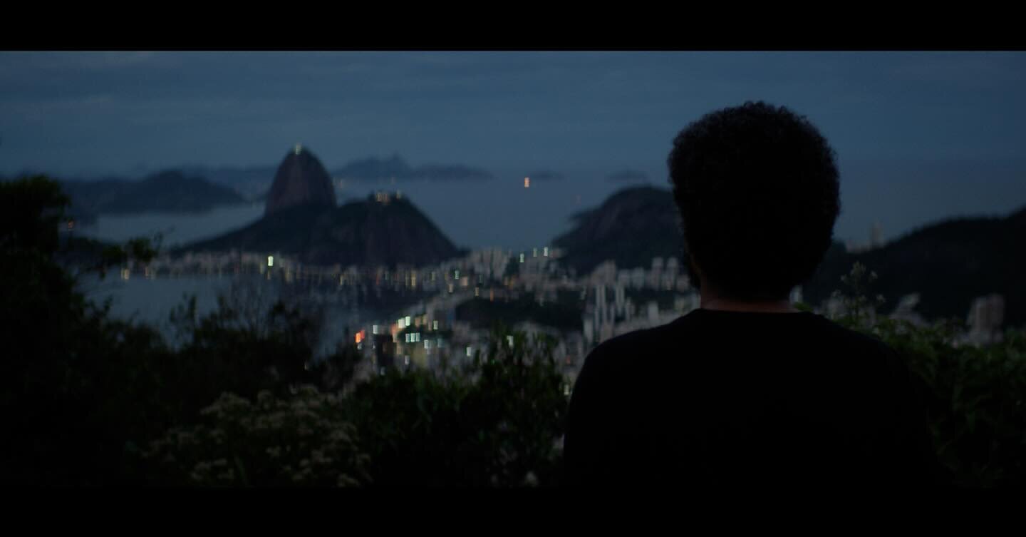 Looking out over #RioDeJaneiro. #ArriAlexa35 #CookeAnamorphic #Lenses. 

#cinematographer #cinematography #directorofphotography #alexa35 #cookelook #cooke #cookeoptics #anamorphic #widescreen #lab #science #medicine #medical #brazil #cinemascope #36