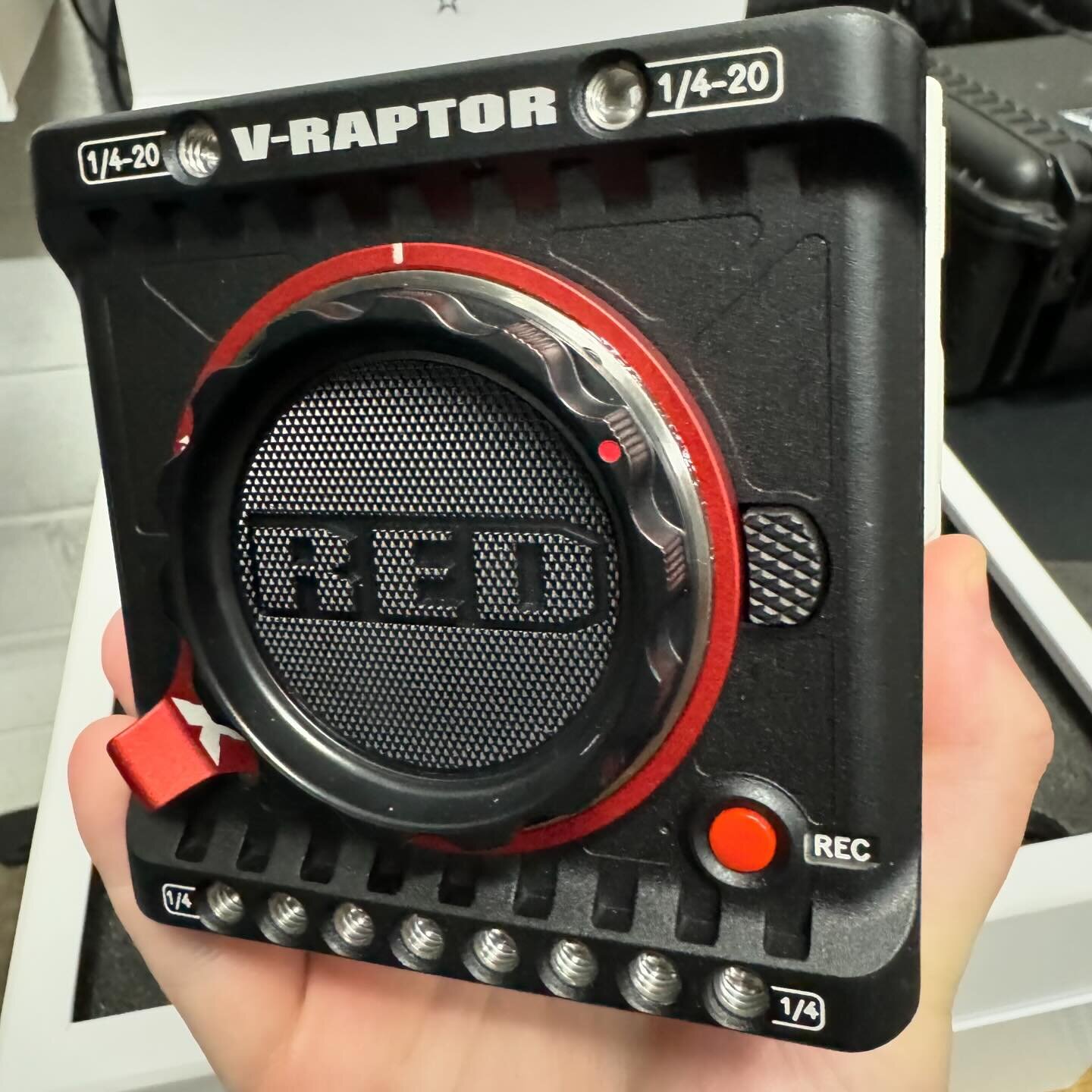 She&rsquo;s back from #surgery! Our #REDVRaptor #8KVV has been #upgraded to #RED #RaptorX #8KVV. #globalshutter, #extendedhighlights #phantomtrack &amp; improved audio.  Plus a new #oreo or #saltnpepper body. 

#red8k #r3d #globalvision #cinema #cine