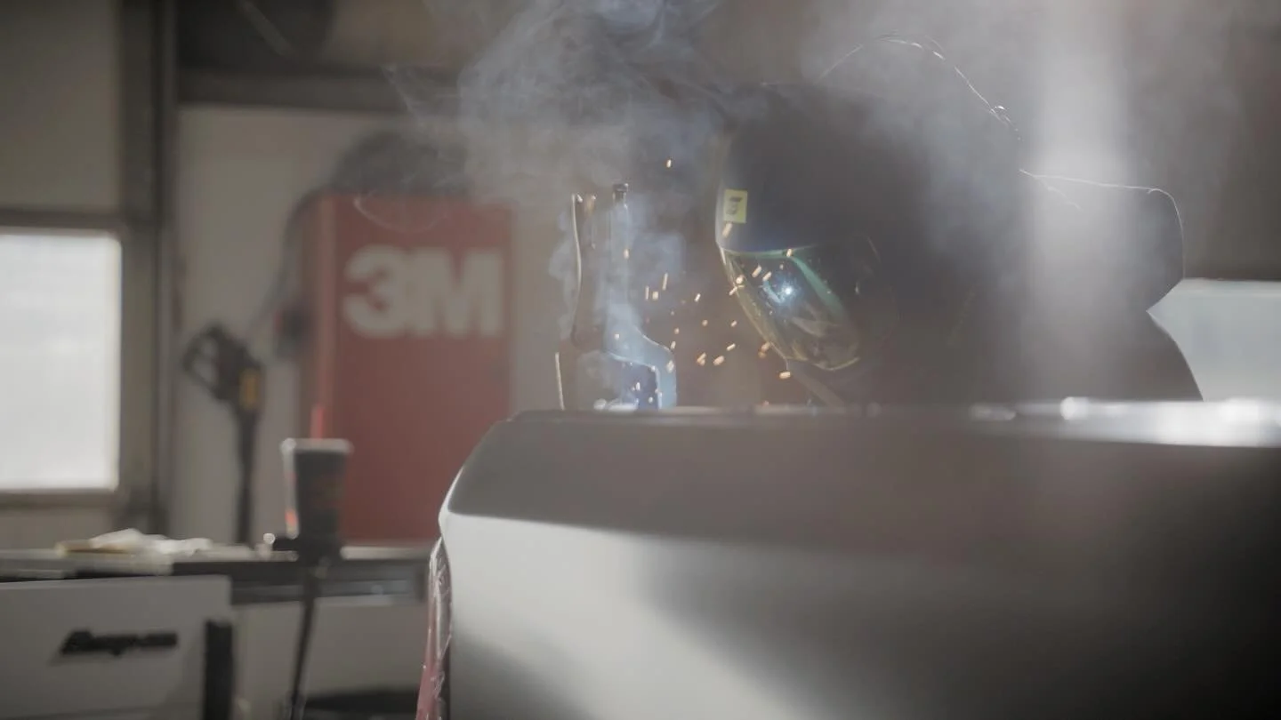 More #welding.  #ShotonRED #VRaptorX #8K #VistaVision with #DZOFilm #CattaAce #ZoomLenses.  No banding from the welding flashes with the #GlobalShutter #sensor. 

#R3D #RED8K #REDRaptorX #REDVRaptorX #8KVV #weld #sparks #shop #automotive #autobody #c