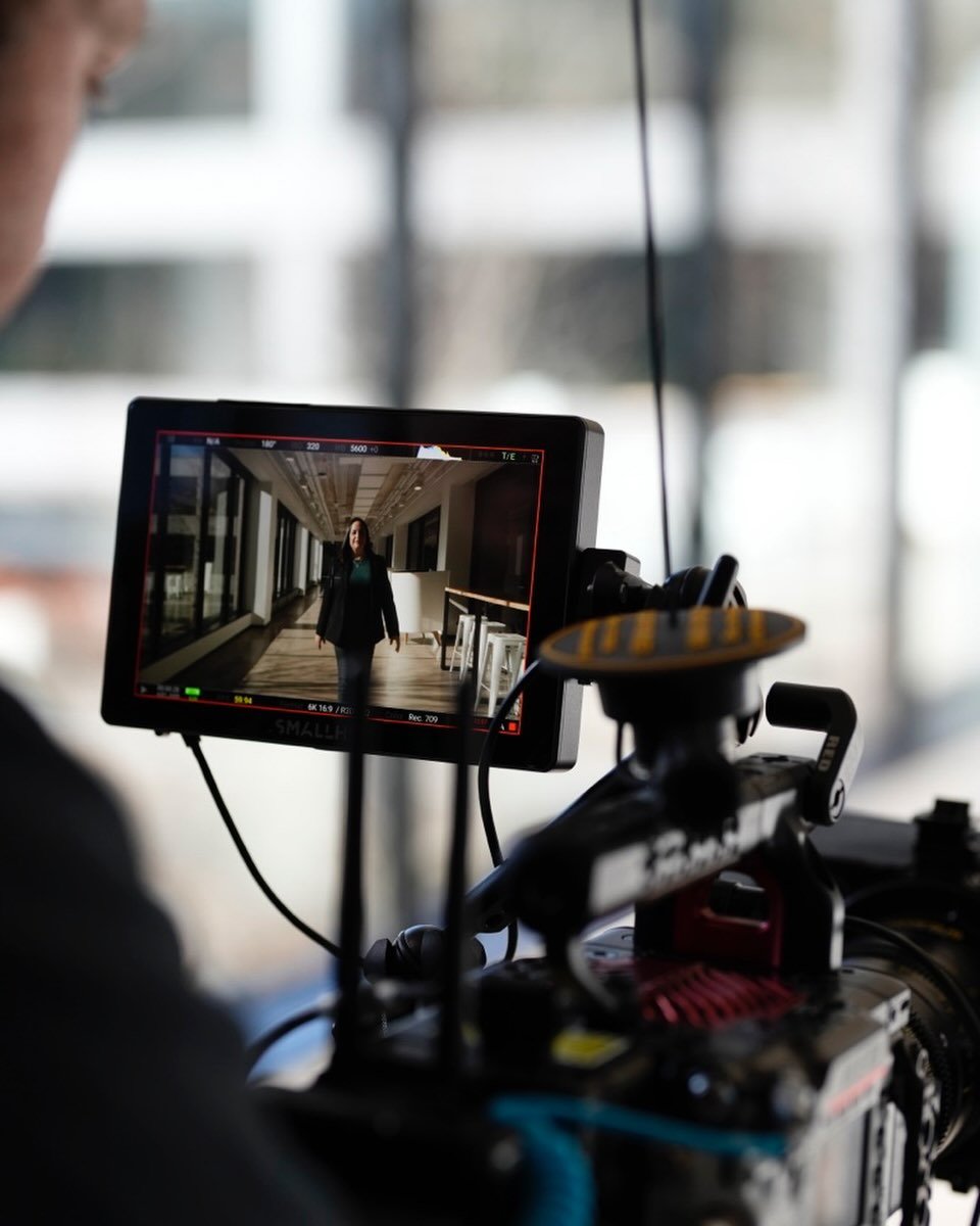 Happy First Friday of the year everyone. We&rsquo;re looking forward to a year full of #creative shoots. 

#cinematography #filmmaking #film #commericalproduction