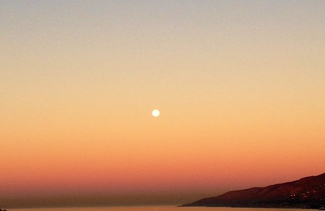 moon pearls