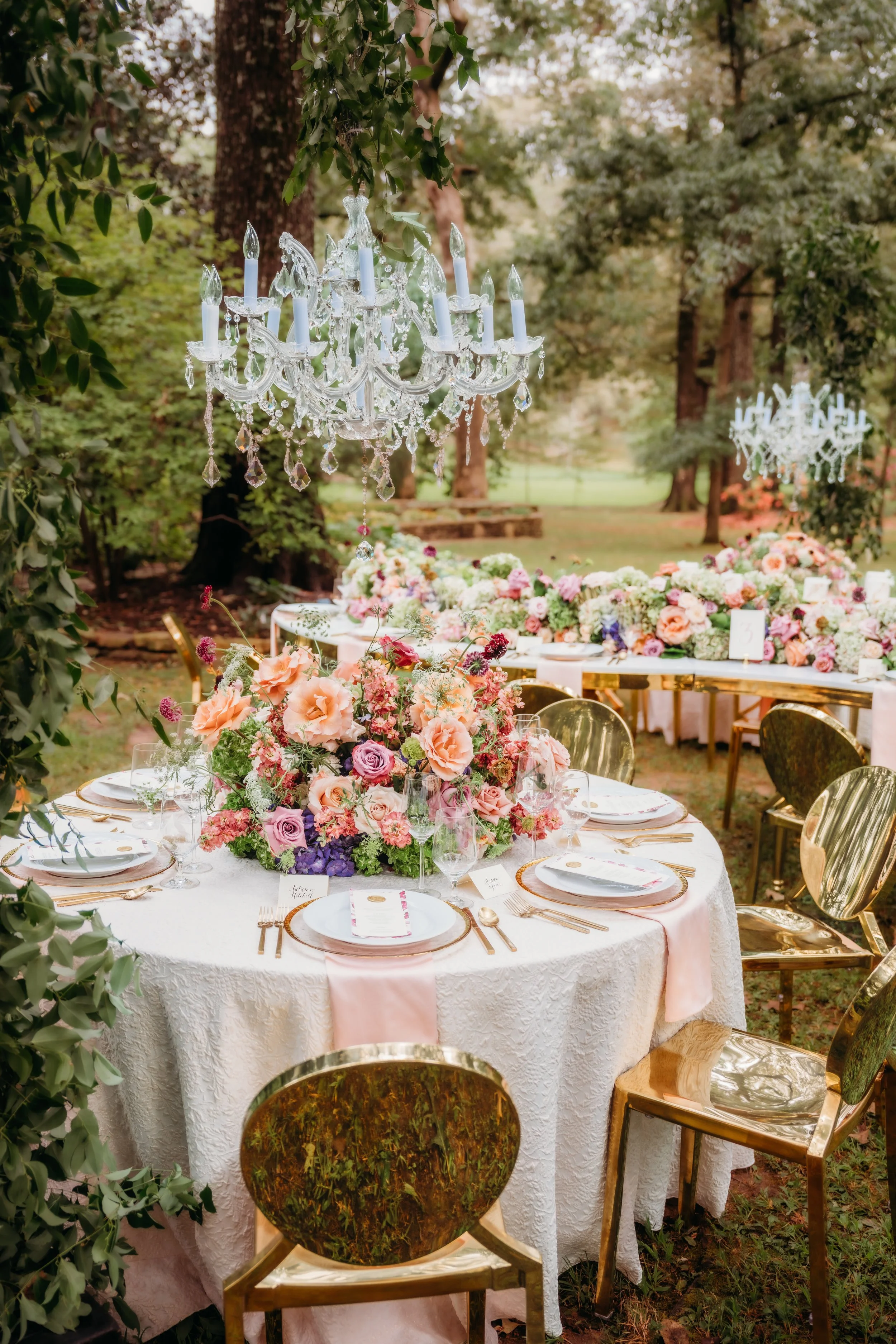 Why Purchasing Linen for Your Wedding Reception Isn’t the Best Idea