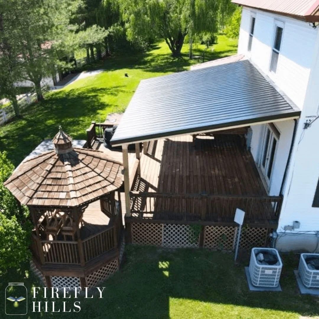 Looking for the ultimate spot to unwind after a long day of exploring the Red River Gorge? 🌲 When you book a room in our Farmhouse, you get exclusive access to our recently covered back porch. It&rsquo;s the perfect private hub for your morning coff