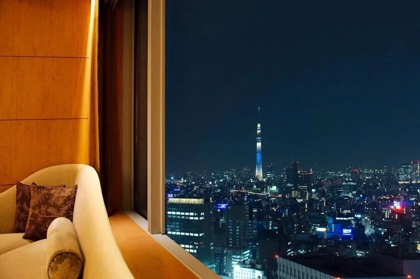 Shangri-La Tokyo room near Tokyo Station with city and Tokyo Skytree view at night