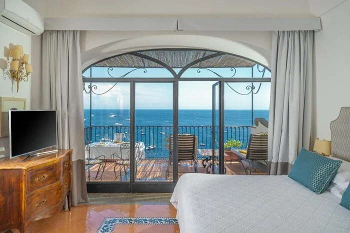 Albergo Miramare Positano Junior Suite private terrace with sea views over Positano bay