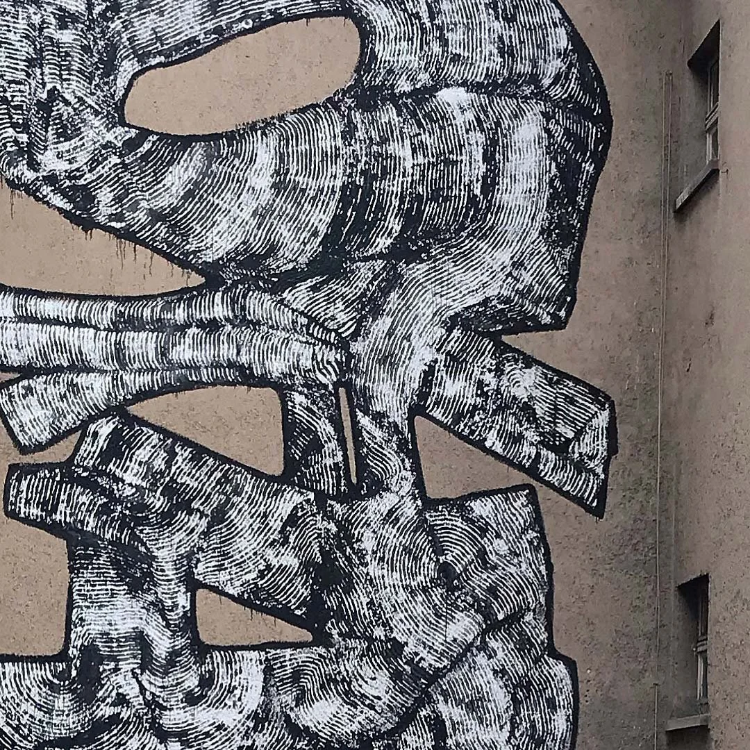 Skirl_Mural_Huehnergott_2019_Erfurt_02.jpg