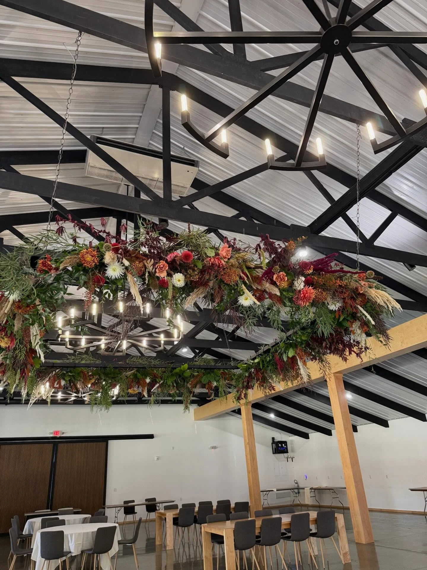 We&rsquo;re reminiscing on our 2025 ceiling installations and getting excited for the 2026 season! We can&rsquo;t wait to get back on the ladders to bring your vision to life! ✨🤍