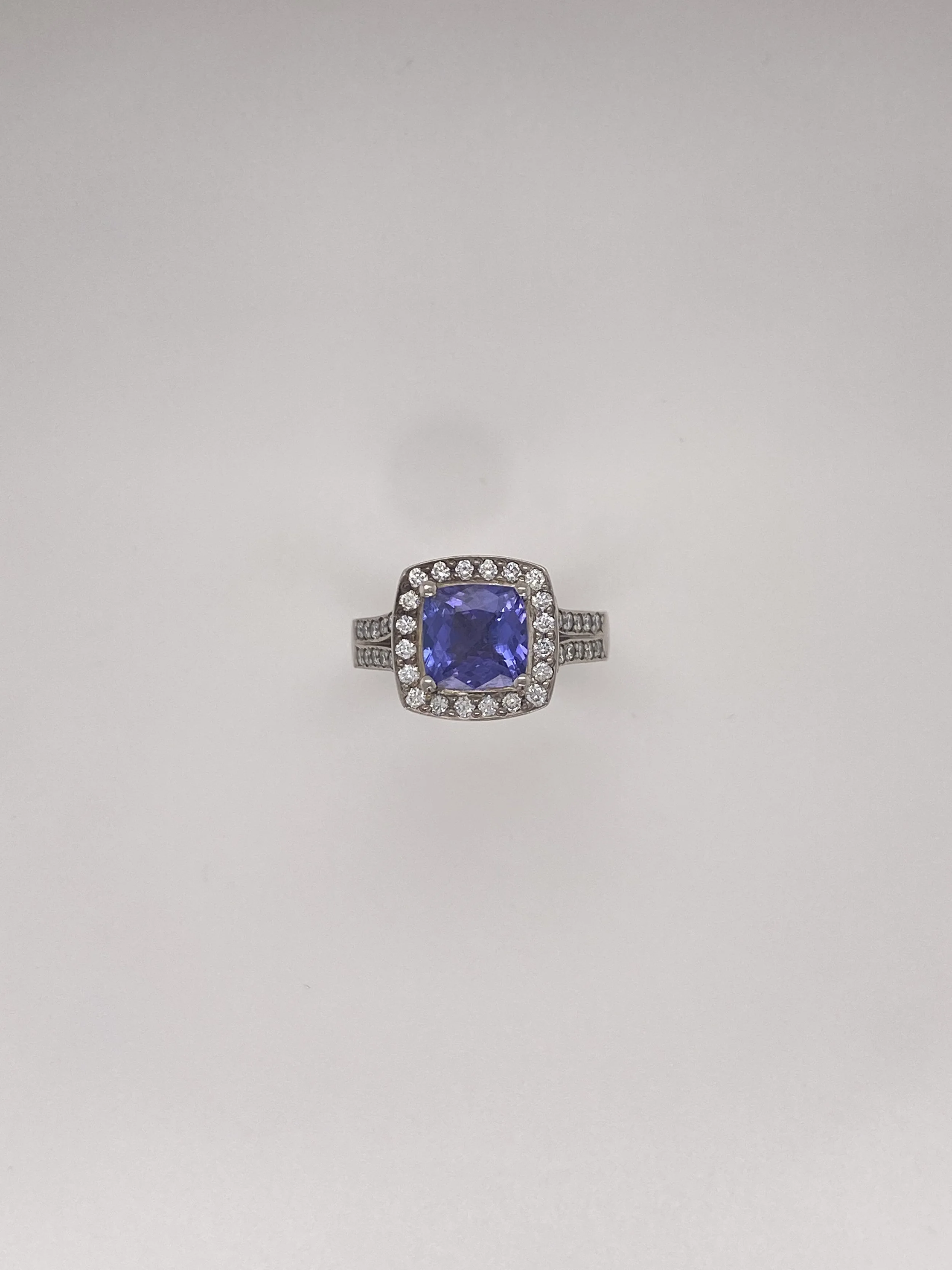 9ct white gold tanzanite and diamond ring 040026 top view.JPG