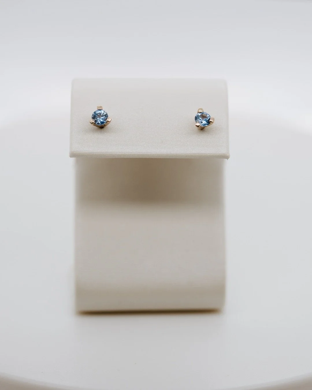 Blue Topaz is one of December&rsquo;s birthstones, and there&rsquo;s something fitting about that. It&rsquo;s calm and clear, like a relieving breath at the end of a busy year.

It&rsquo;s a stone people reach for when they want something meaningful 