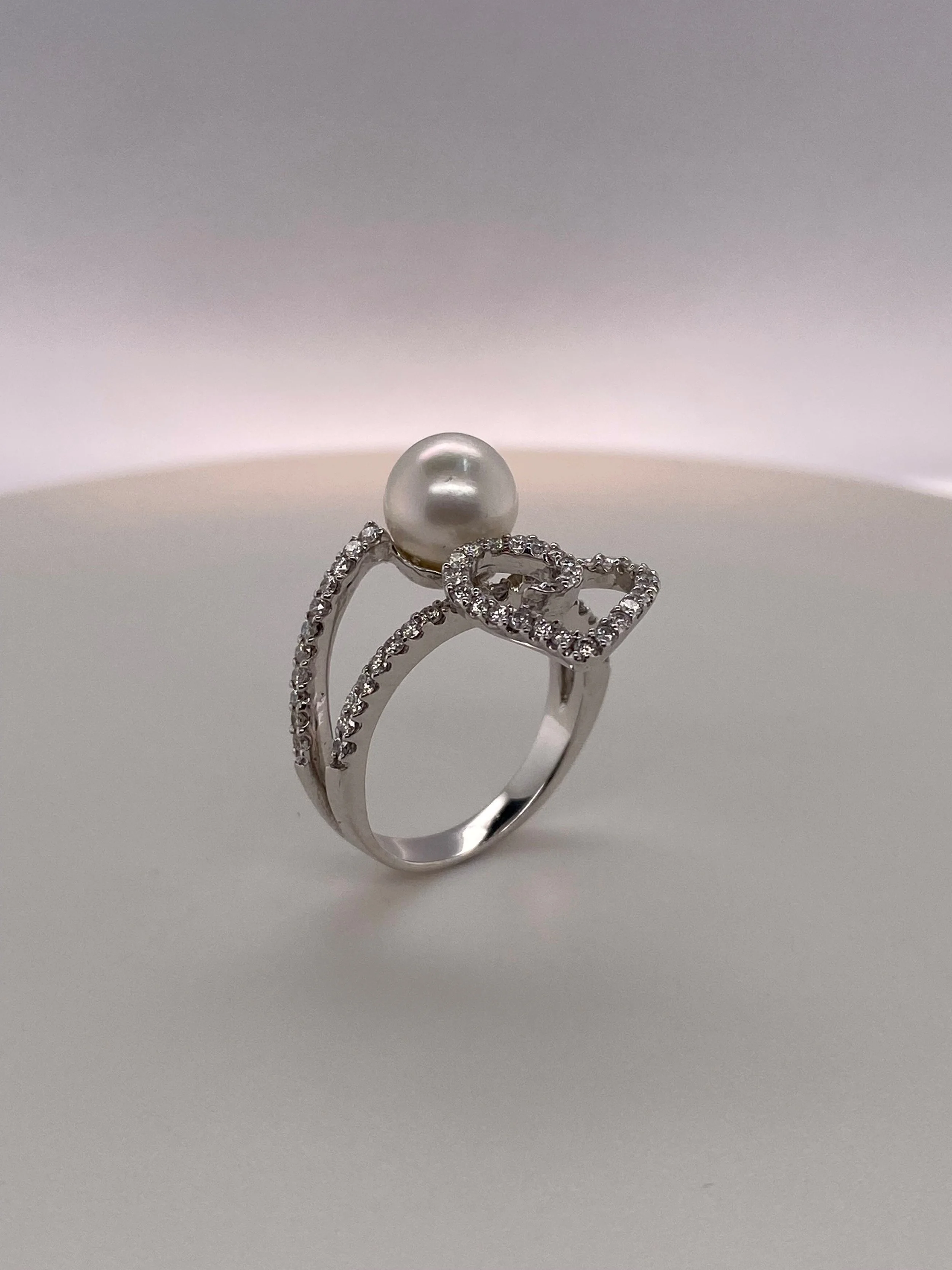 White Gold Freshwater Pearl And Diamond Ring