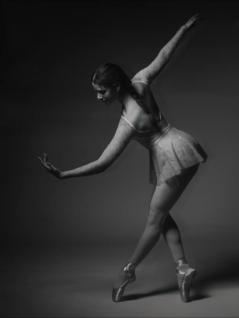 Improv - go 💃🏽 
.
.
.
#dancephotoshoot #harrisburgdancephotographer #longexposuredance