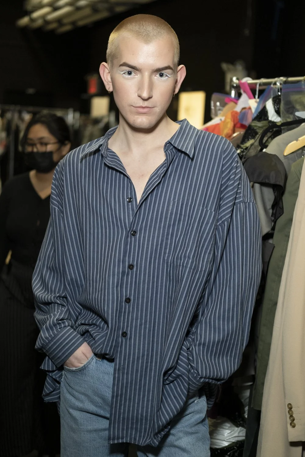 RUNWAY27_Nov2022_Julie Tu_002.jpg