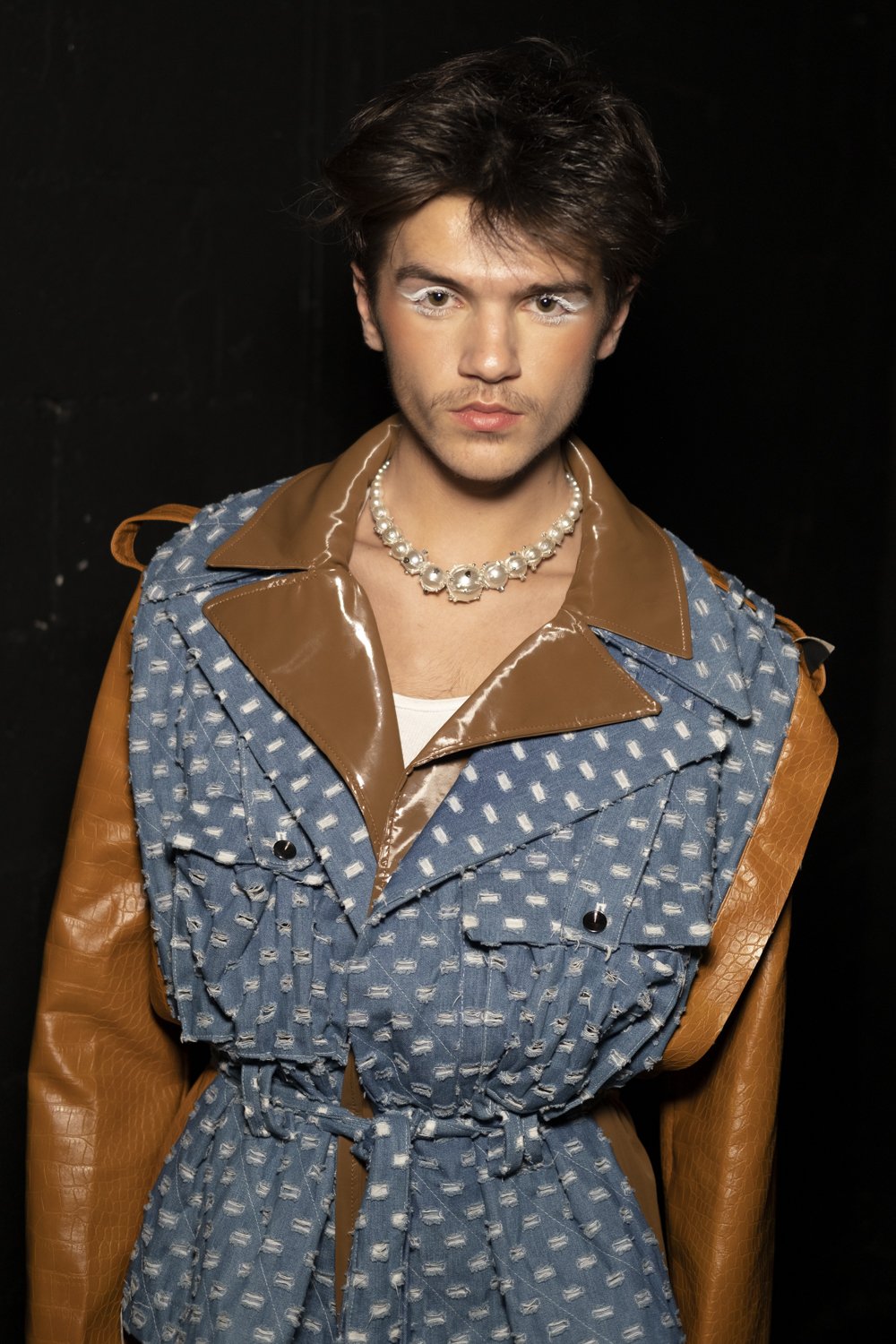 RUNWAY27_Nov2022_Julie Tu_035.jpg