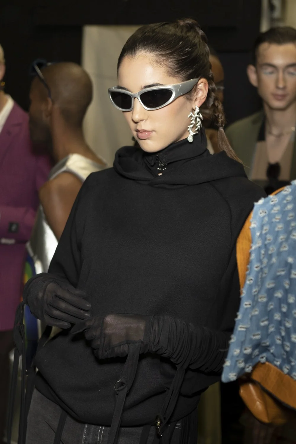 RUNWAY27_Nov2022_Julie Tu_015.jpg