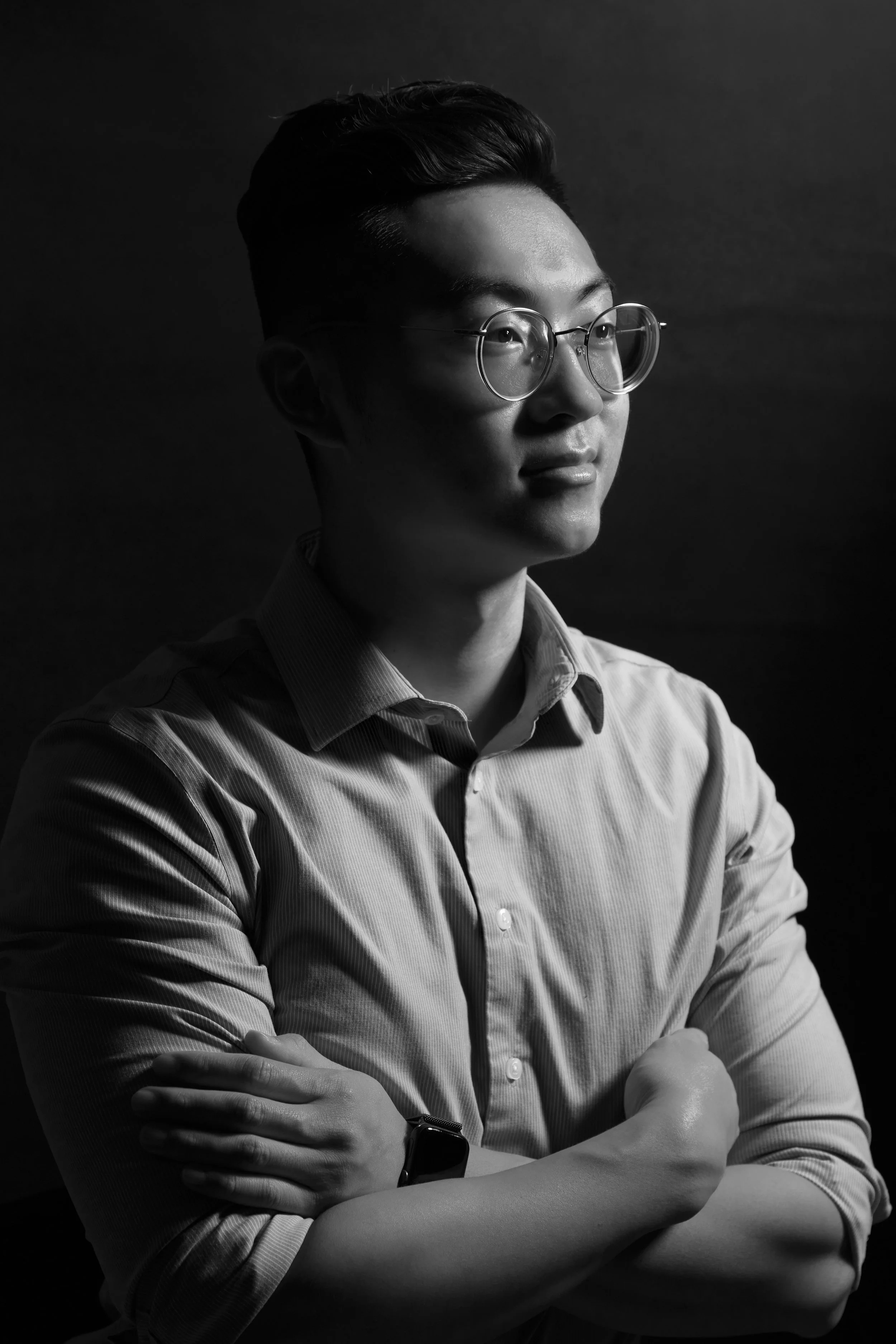 Devin headshot_Julie Tu_01 copy.jpg