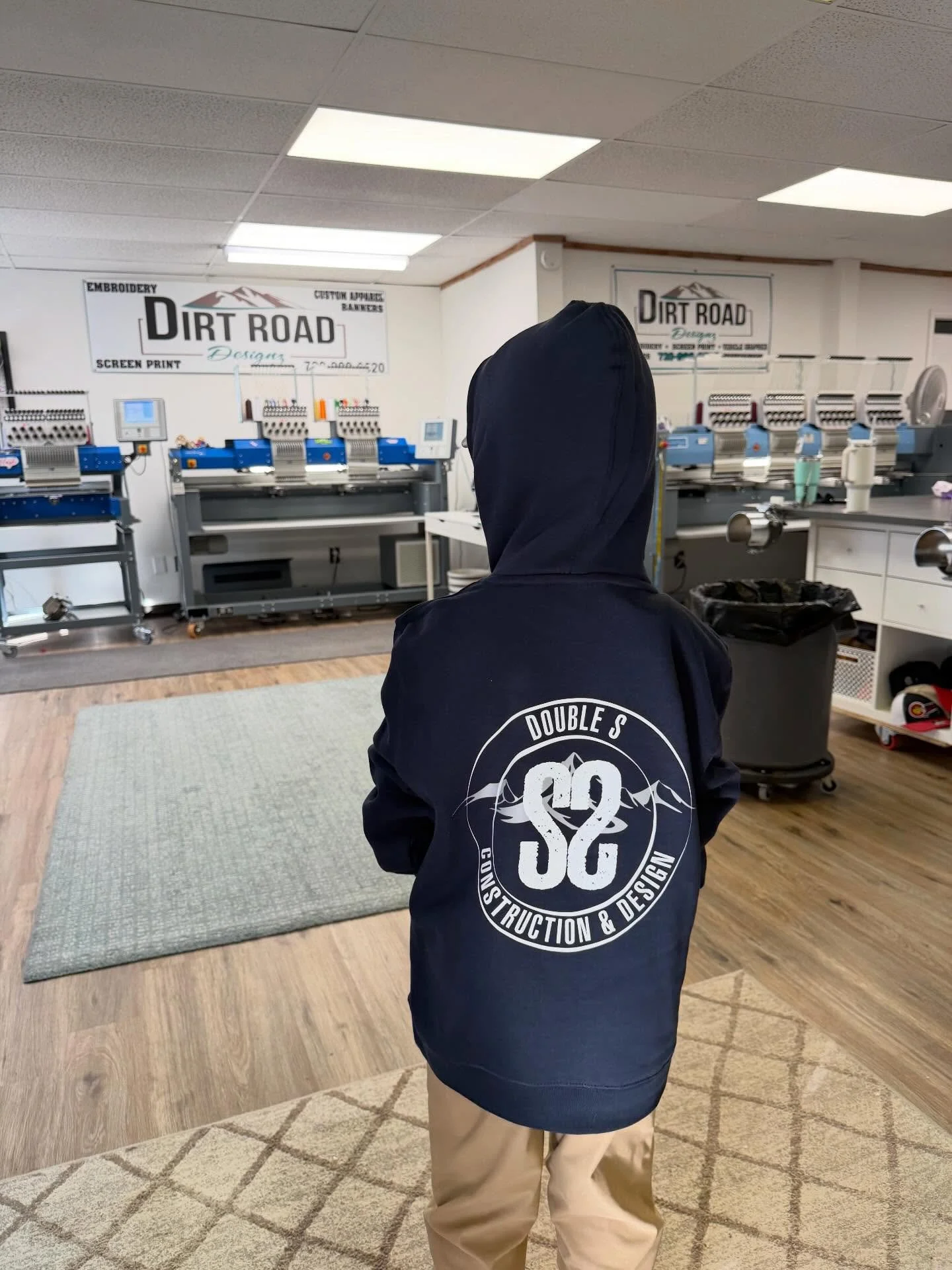 Our new gear is in!  Huge thanks to Dirt Road Desigz for the awesome quality&mdash;love supporting local businesses that truly deliver.  #supportlocalbusiness #NewGear #coloradocustombuilder