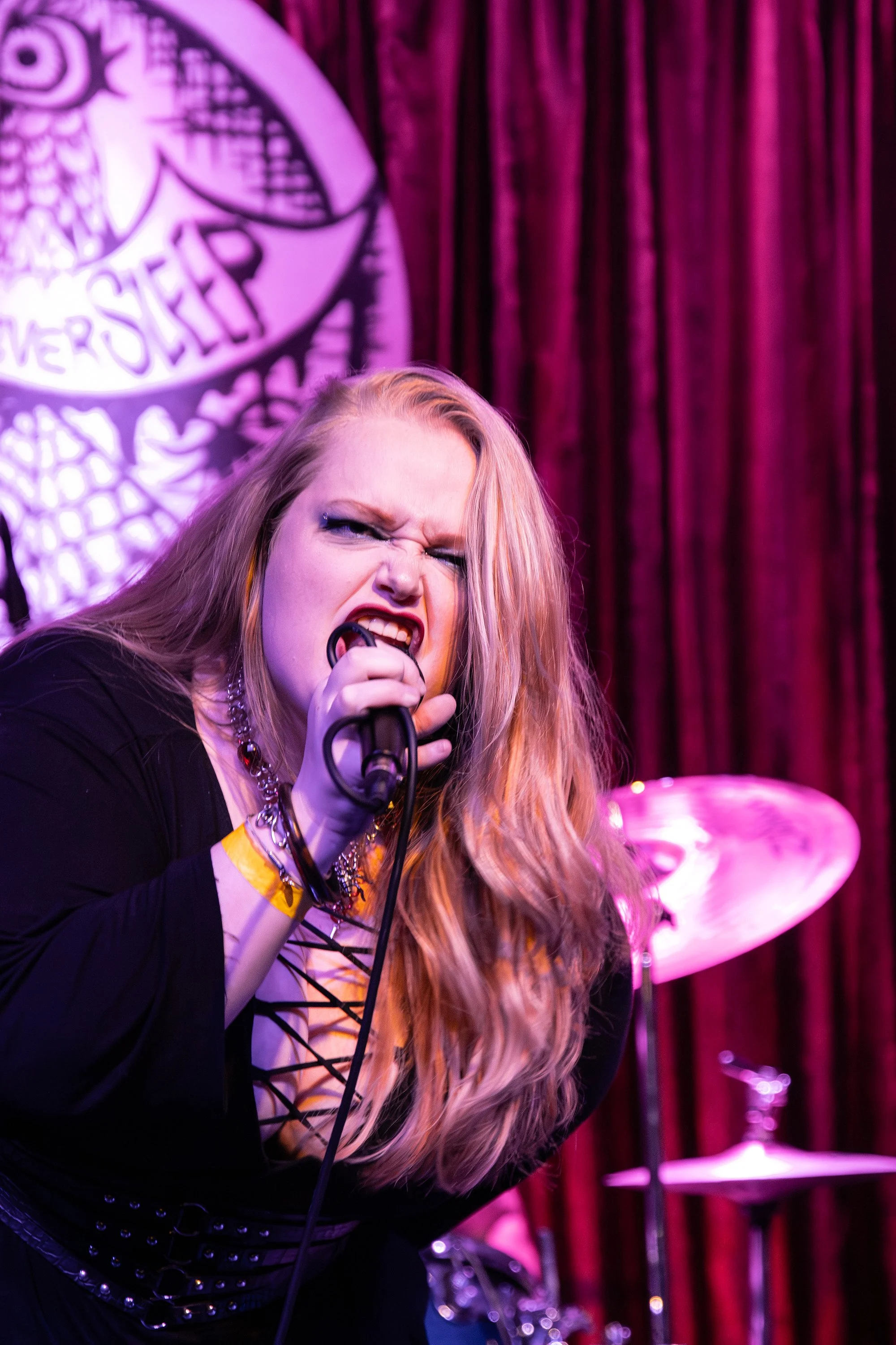 Arachne at Three Links