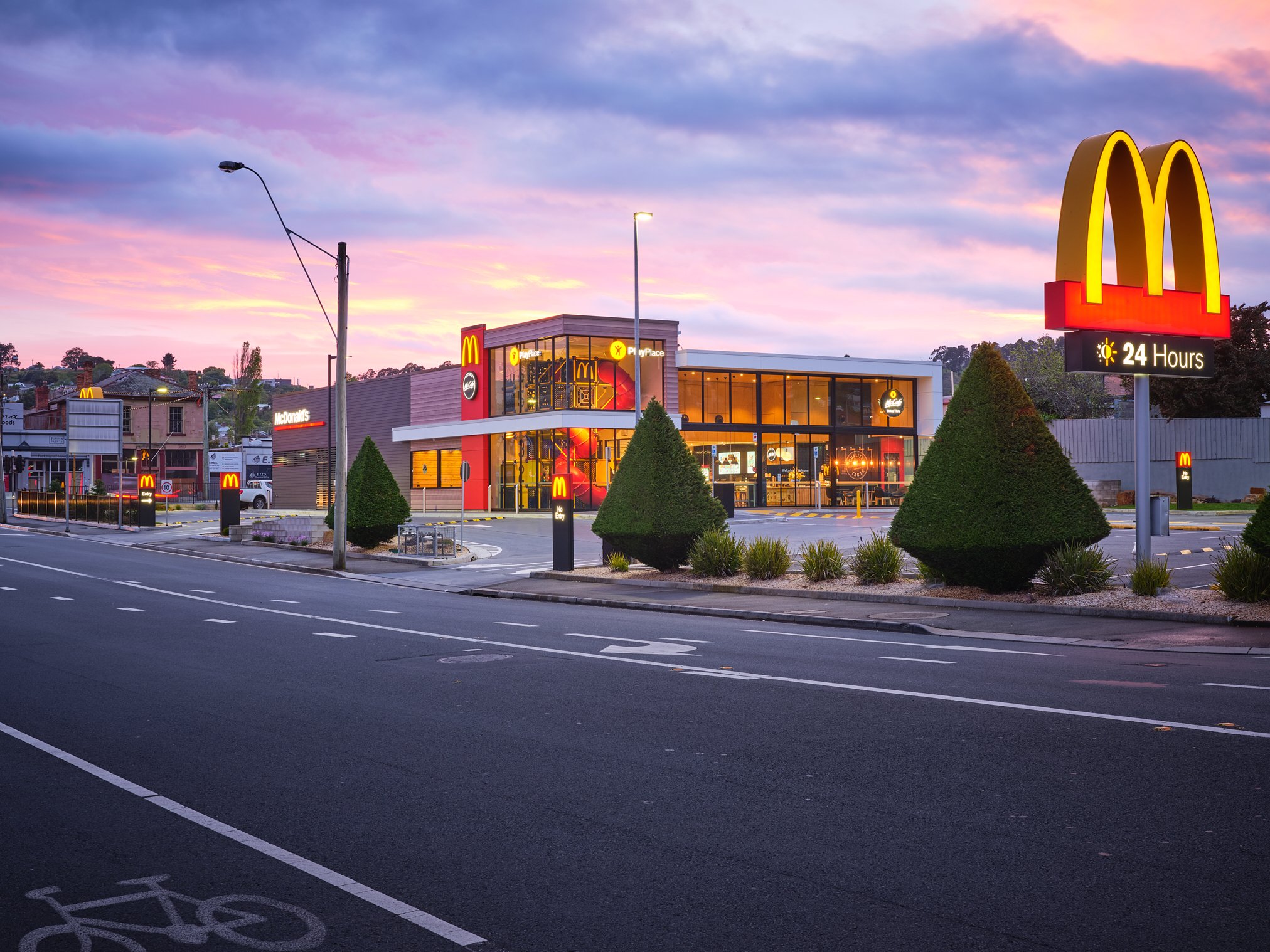 086 McDonalds South LauncestonF.jpg