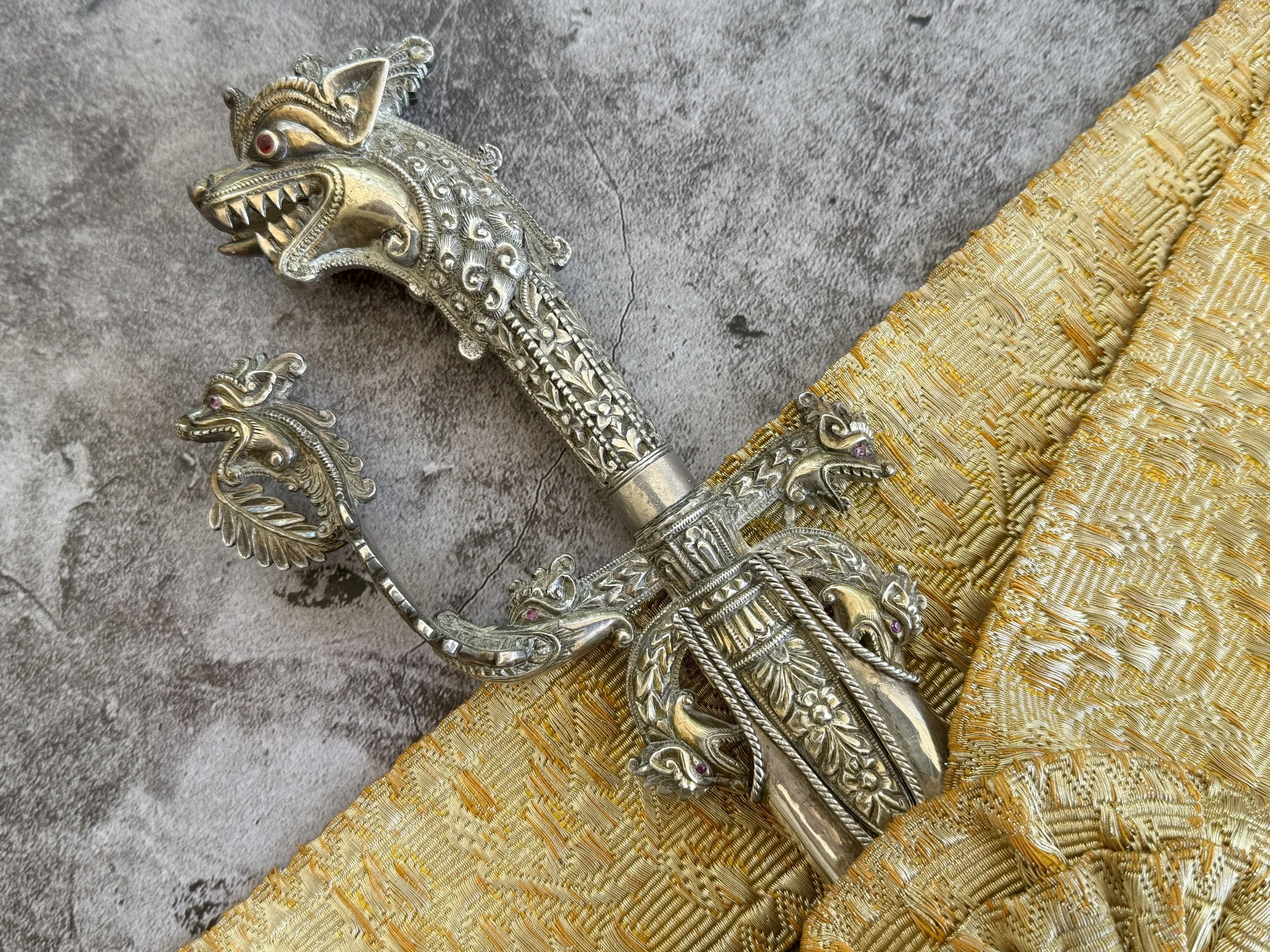 Sri Lankan Sword 0.JPG