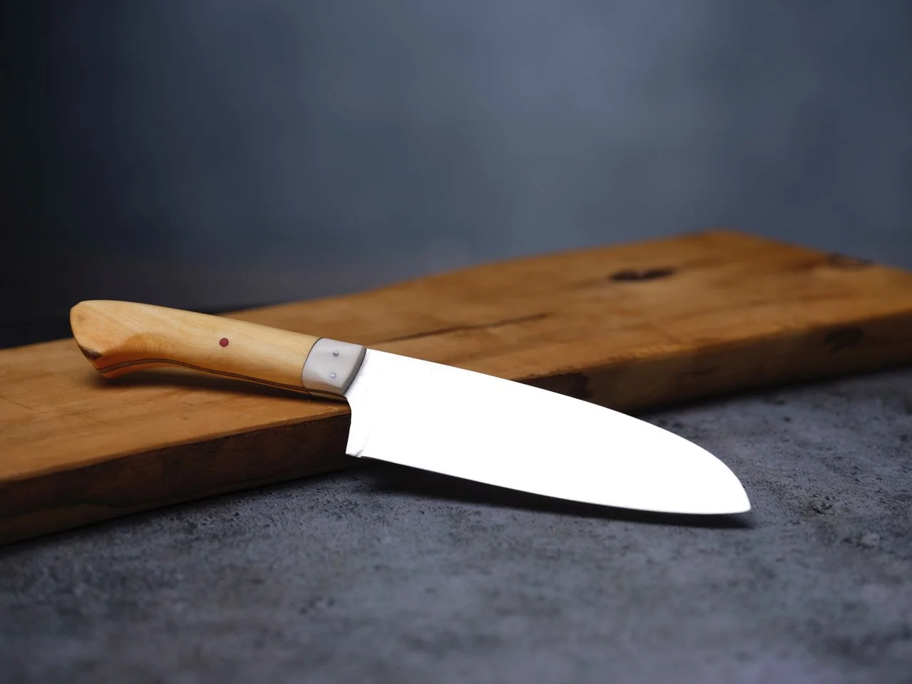 Custom knife for Mum.