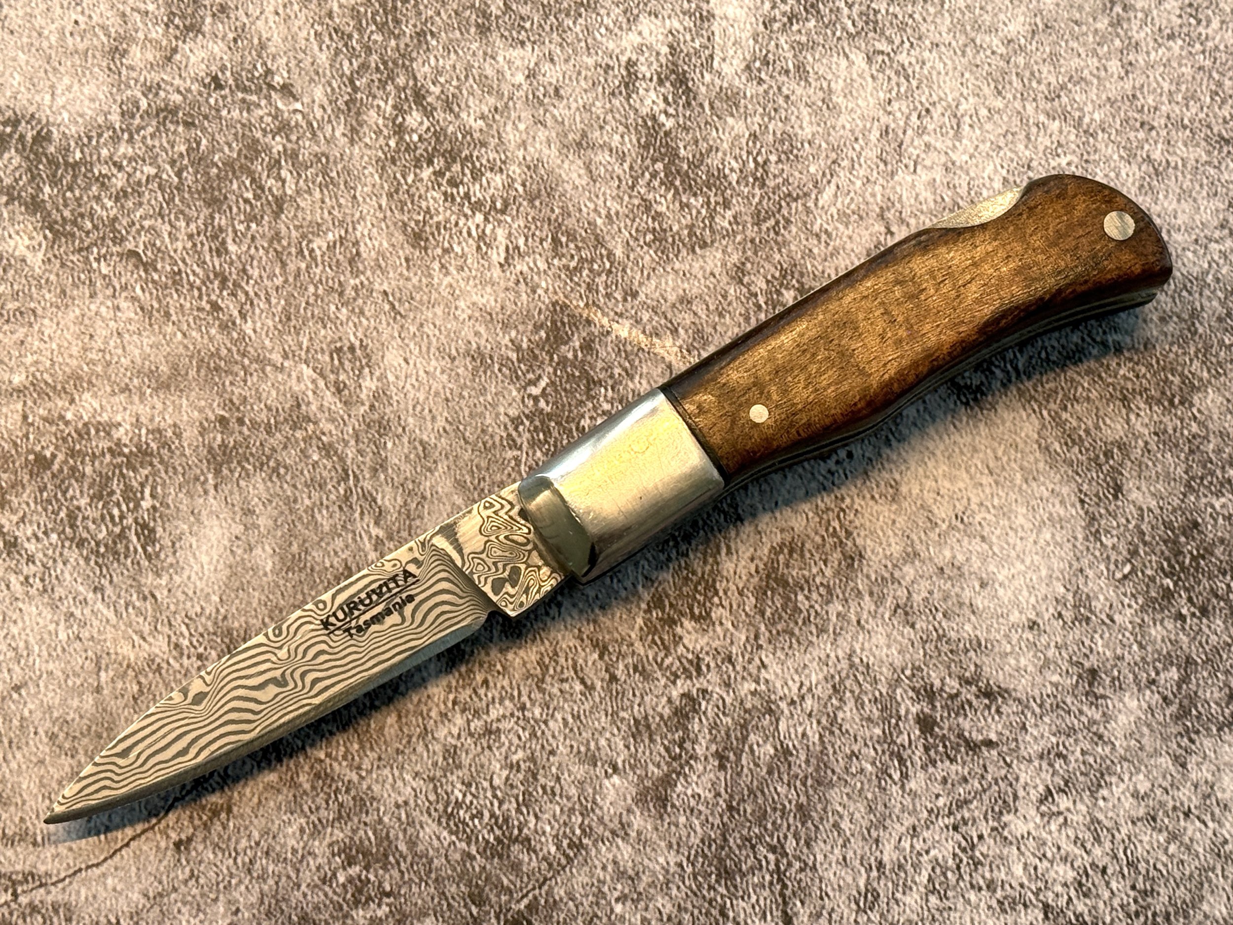 Folding Knives and a Trip to Alice Springs