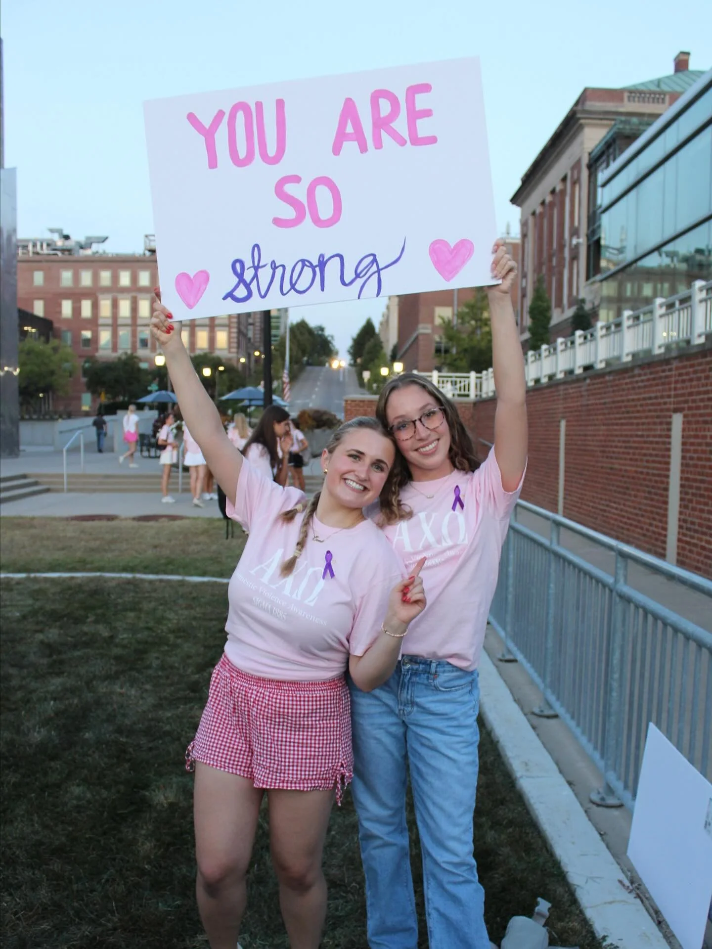 Walk a mile in their shoes recap! 💜

We loved getting to support DVIP and thank you to @hallieharkness for planning such an amazing philanthropy event and all your hard work!! 

#AXO #DVA